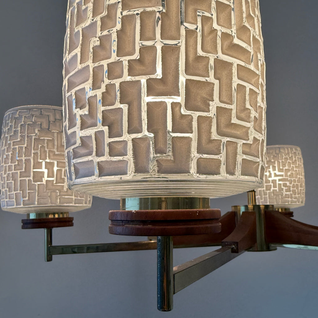 6-flammige Mid-Century Kronleuchter Teakholz & Messing I Skandinavischer Stil 1960er I Mosaik Glas-Schirme I Vintage 70 cm Showroom Ansbach