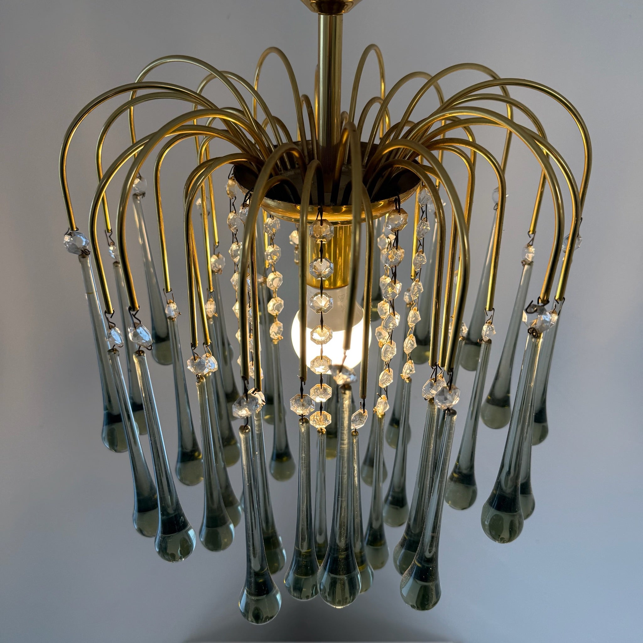 Kult Vistosi Murano XL Tropfenleuchte 1970er I 14 Karat Echtgold vergoldet I Rauchglas Grün-Grau Kaskaden-Kronleuchter 75 cm Murano