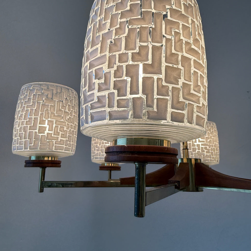 6-flammige Mid-Century Kronleuchter Teakholz & Messing I Skandinavischer Stil 1960er I Mosaik Glas-Schirme I Vintage 70 cm Showroom Ansbach