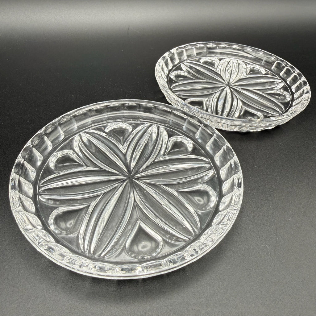 2x Uranglas Teller Untersetzer UV Glas fluoreszierend Art Deco 10,8 cm Showroom Ansbach