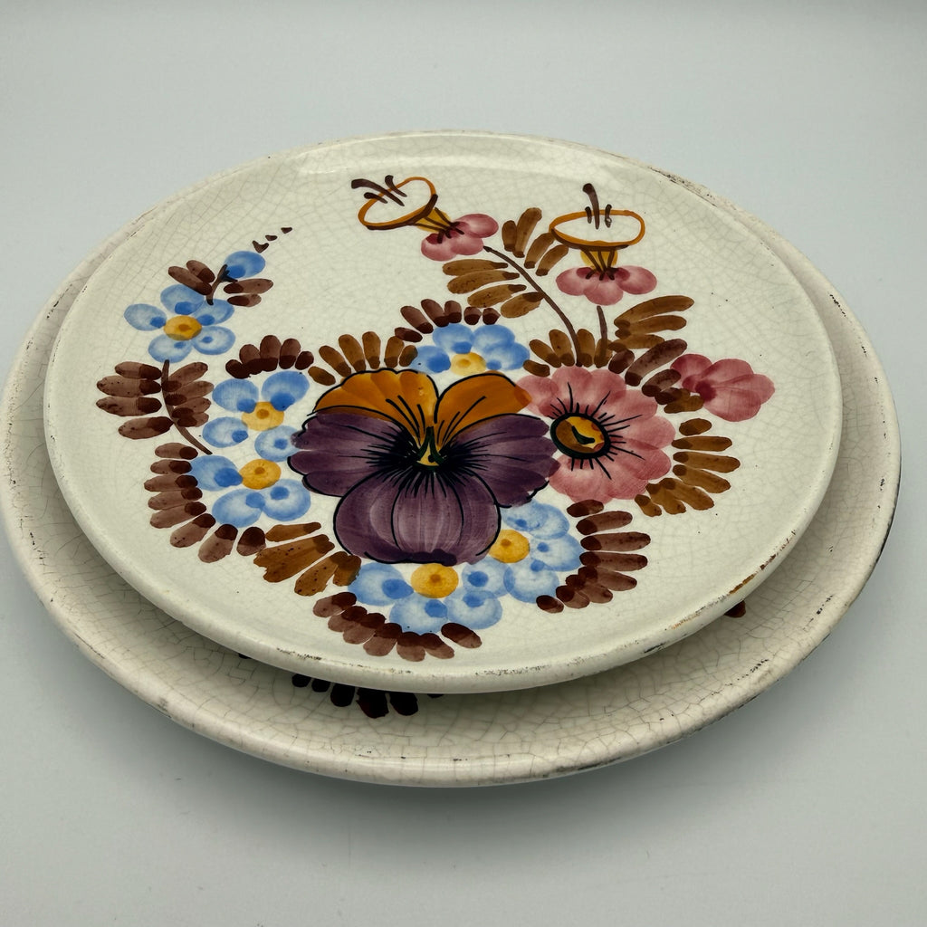 2er Set antike Bauernkeramik Teller I Handbemalt Steti I Stiefmütterchen Böhmen I Krakelee Shabby Chic Showroom Ansbach