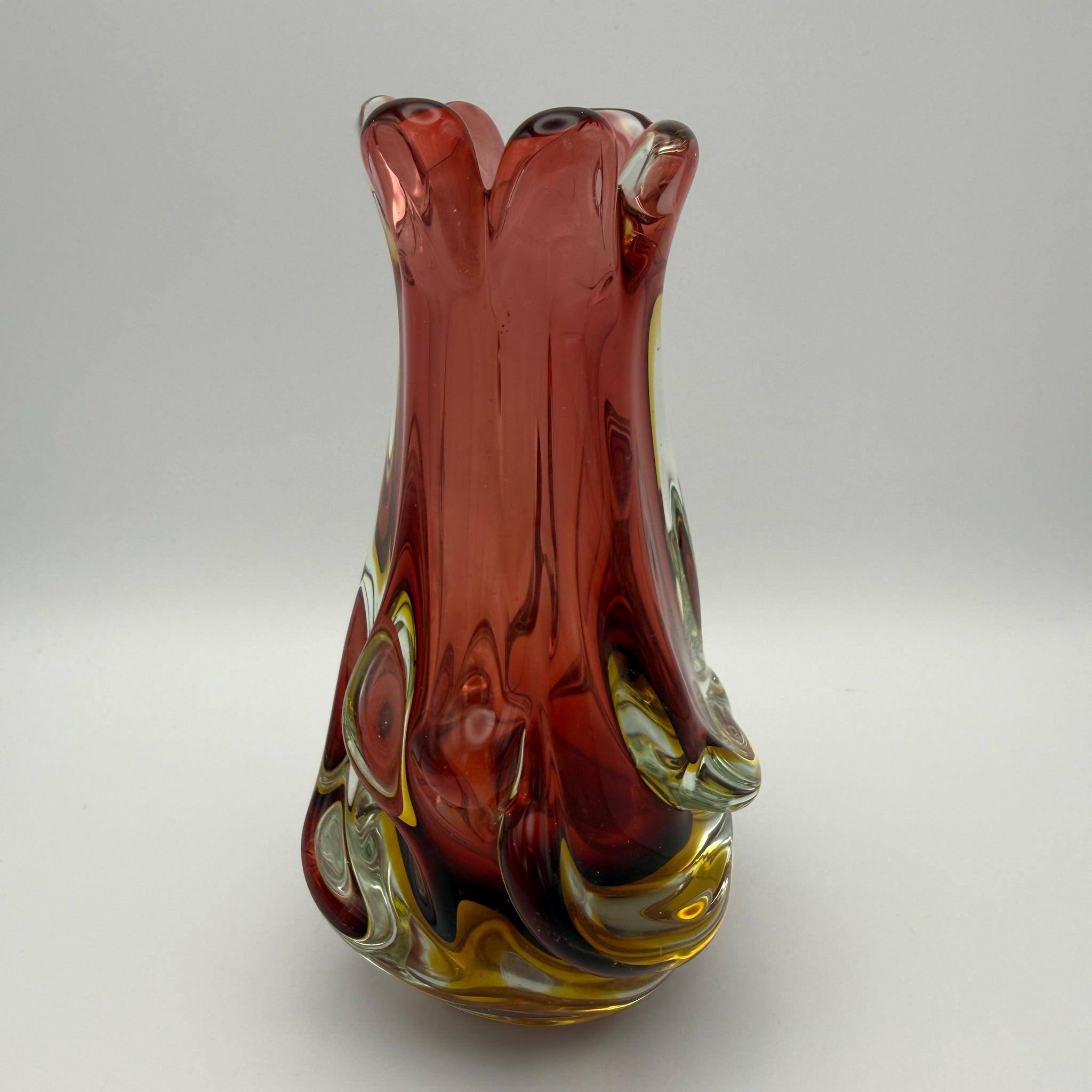 Vintage Murano Stil Glas Vase Rot Gelb Handgeformt Wellenrand Kunstglas 70er Showroom Ansbach