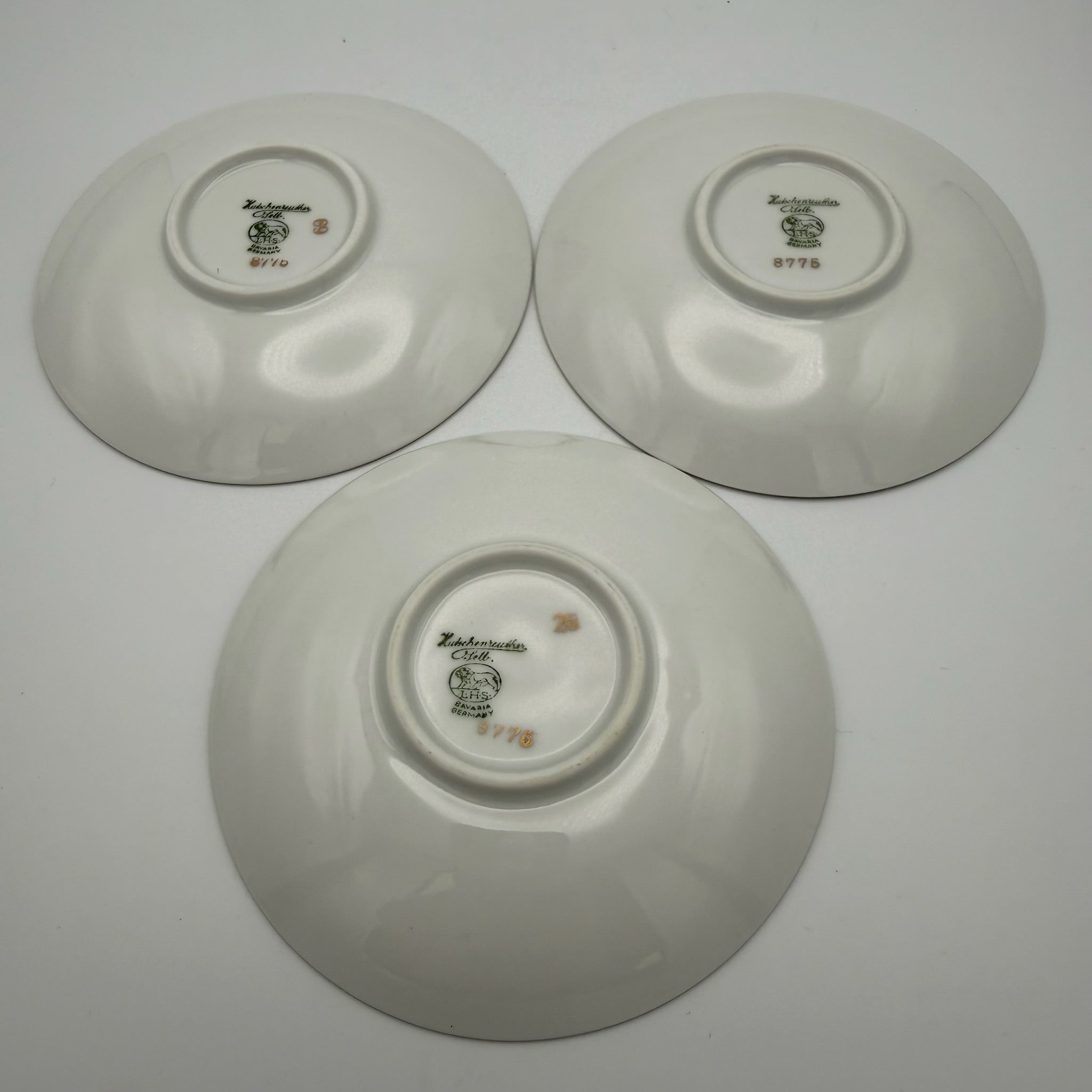 3x Älteste Volkstedt Konfekttellerchen Alt-Volkstedt Hutschenreuther weiß 10cm Showroom Ansbach