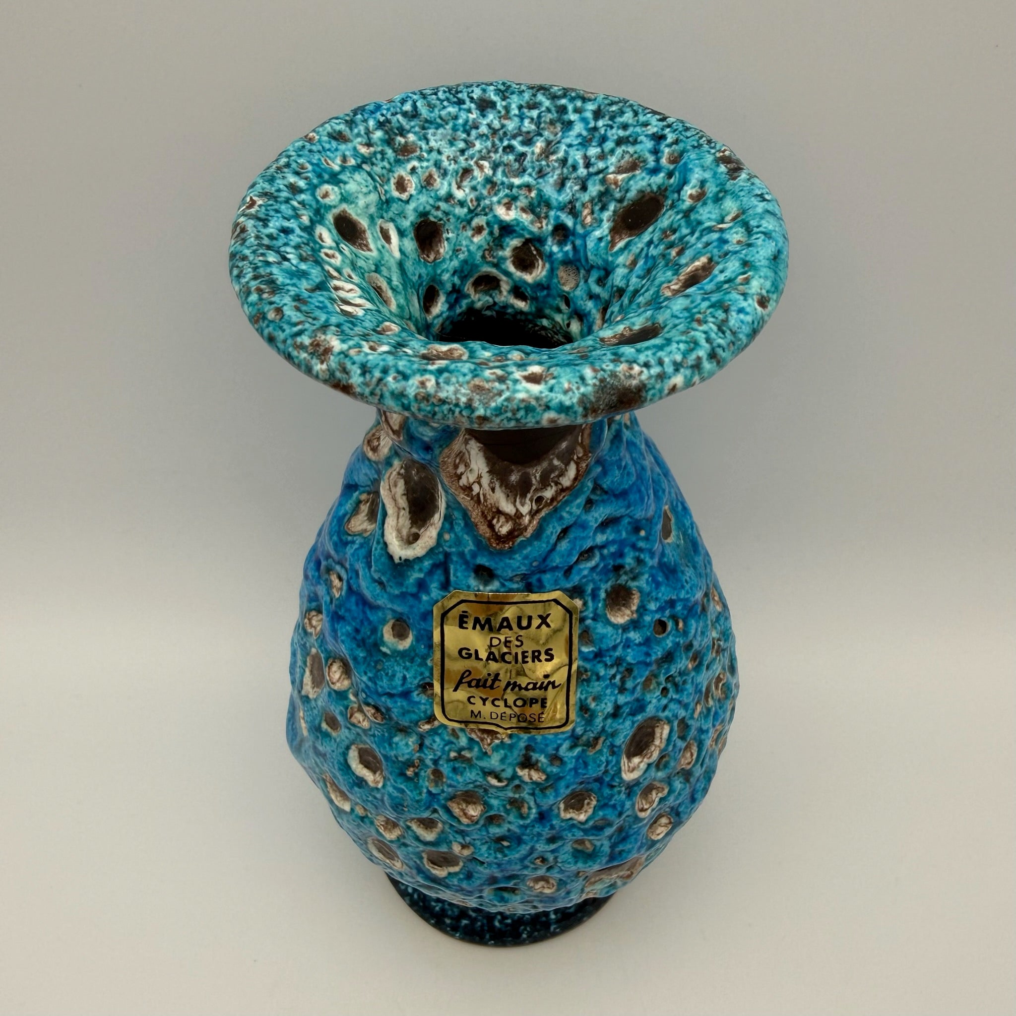 Brutalistische Fat Lava Keramik Vase von Charles Cart I Vallauris Frankreich 1960er I Blau Türkis Volkanique I Mit Original Etikett 18,8 cm Charles Cart