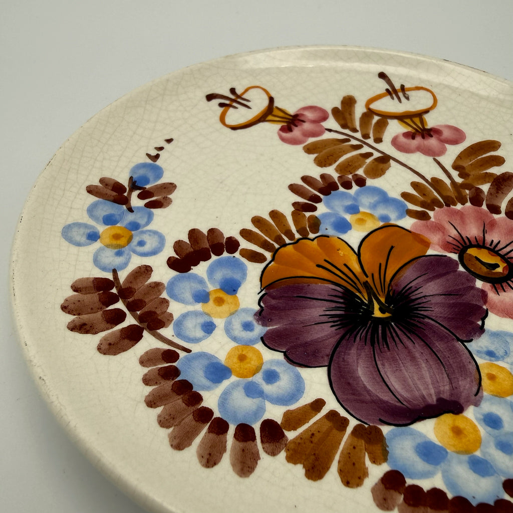 2er Set antike Bauernkeramik Teller I Handbemalt Steti I Stiefmütterchen Böhmen I Krakelee Shabby Chic Showroom Ansbach