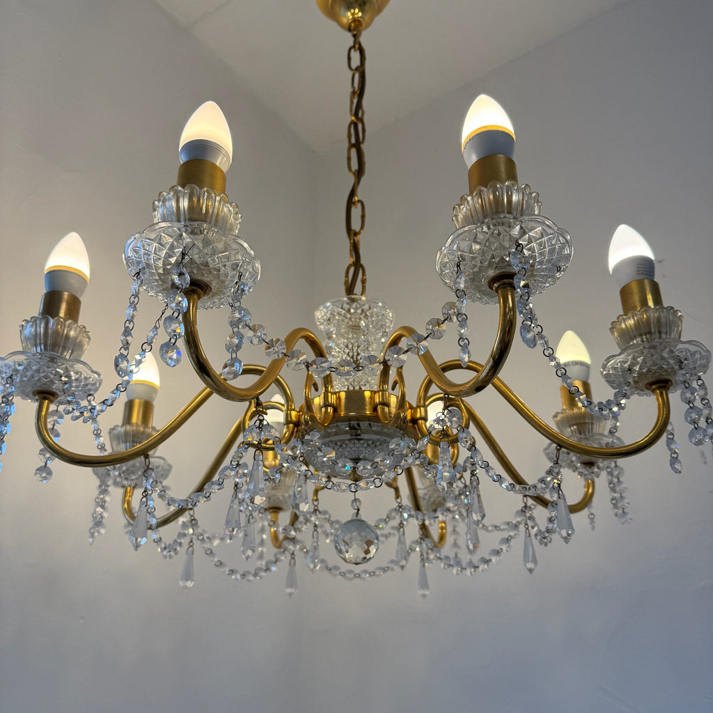 Prachtvoller 8-flammiger Kristall-Kronleuchter um 1960 I 14 Karat Echtgold-Vergoldung I Schweres Bleikristall Prunk-Chandelier 74 cm Showroom Ansbach