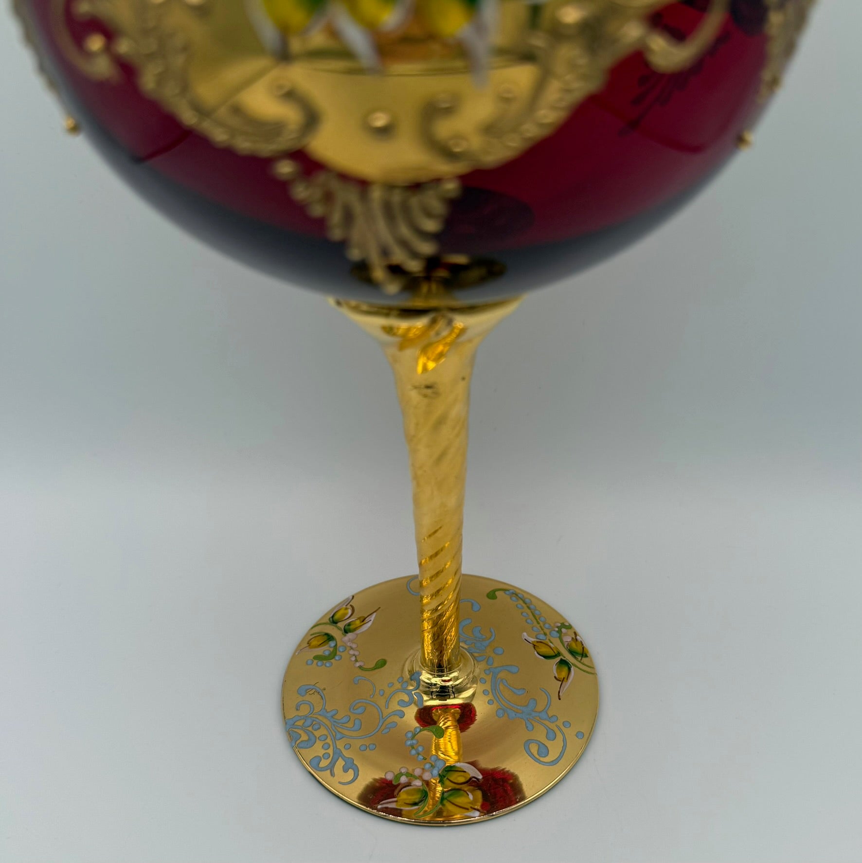Großer Böhmischer Prunkpokal 23cm Rubinrot Goldstaffage Emaille Römer Showroom Ansbach