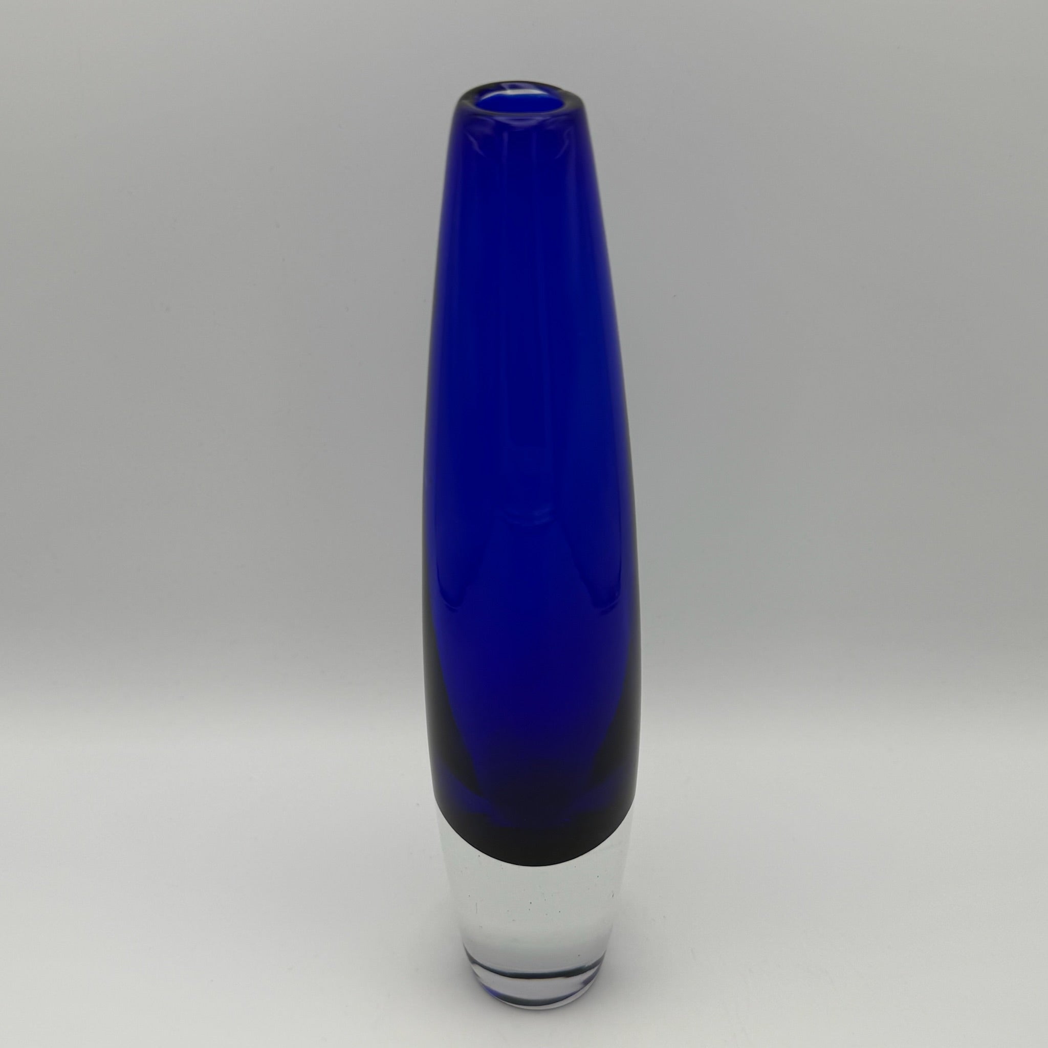 Sven Palmqvist für Orrefors Kunstglas Vase I Kobaltblau Sommerso Keulenvase Schweden 1950er I Skandinavisches Design 21,5 cm Orrefors
