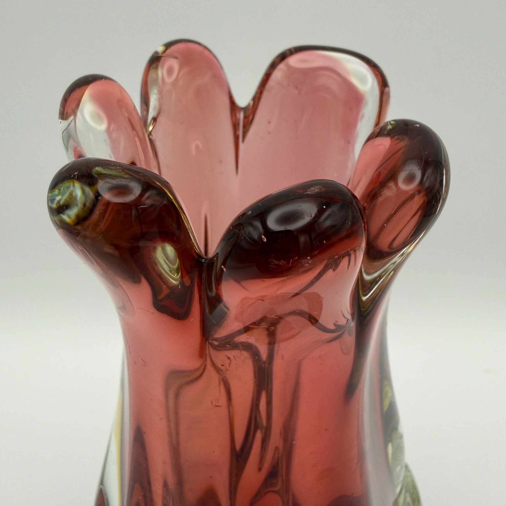 Vintage Murano Stil Glas Vase Rot Gelb Handgeformt Wellenrand Kunstglas 70er Showroom Ansbach