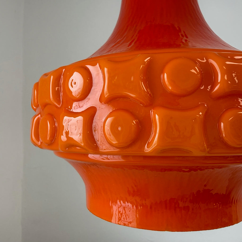 Space Age Pendelleuchte I Orange Tulpenform Überfangglas 1970er I Monumentale Hängeleuchte Pop-Art Vintage Design Showroom Ansbach