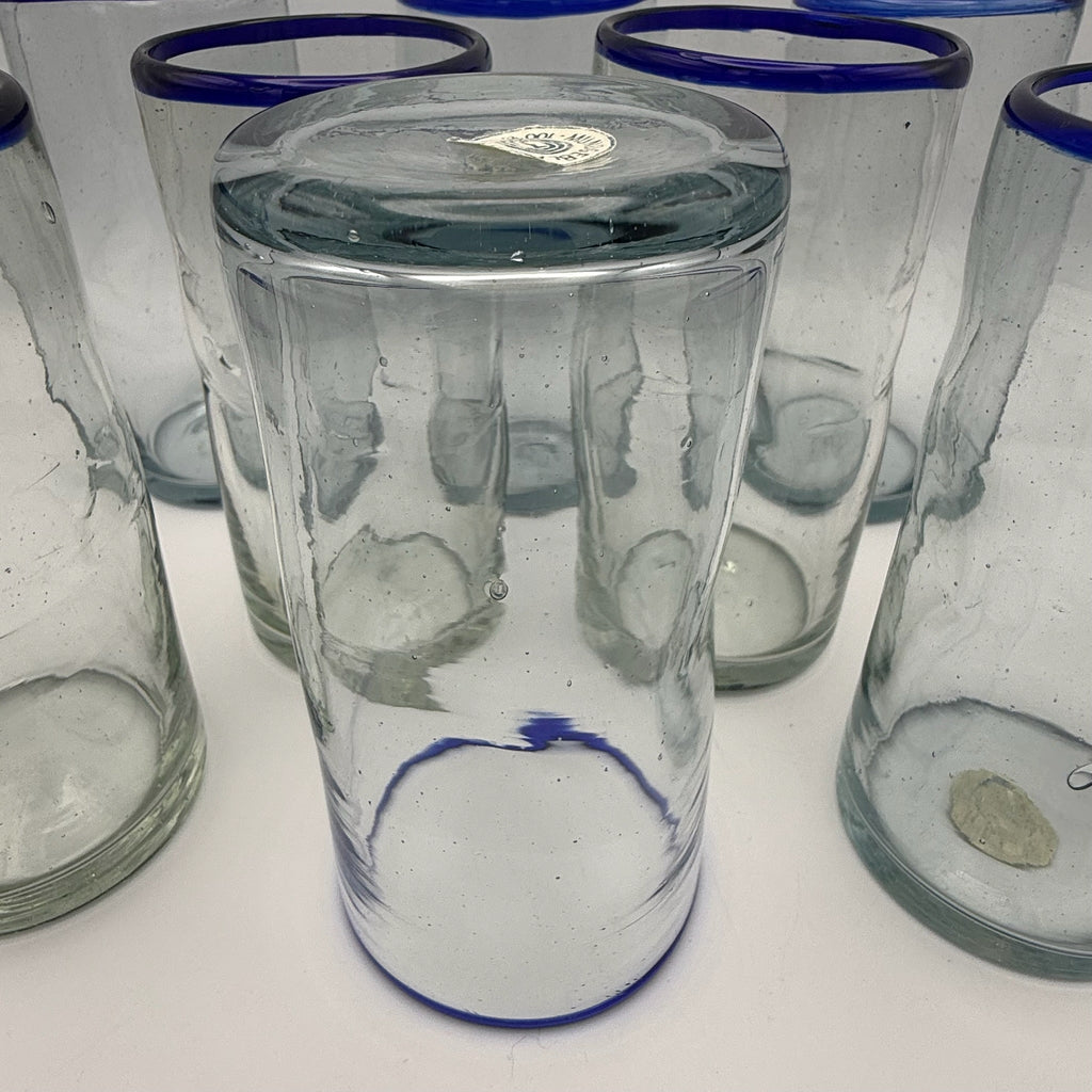 8er Set Vintage Wassergläser I Mundgeblasen Handarbeit I Blasen Glas Biot Stil I Blauer Rand I 1970er I 12,7 cm Showroom Ansbach