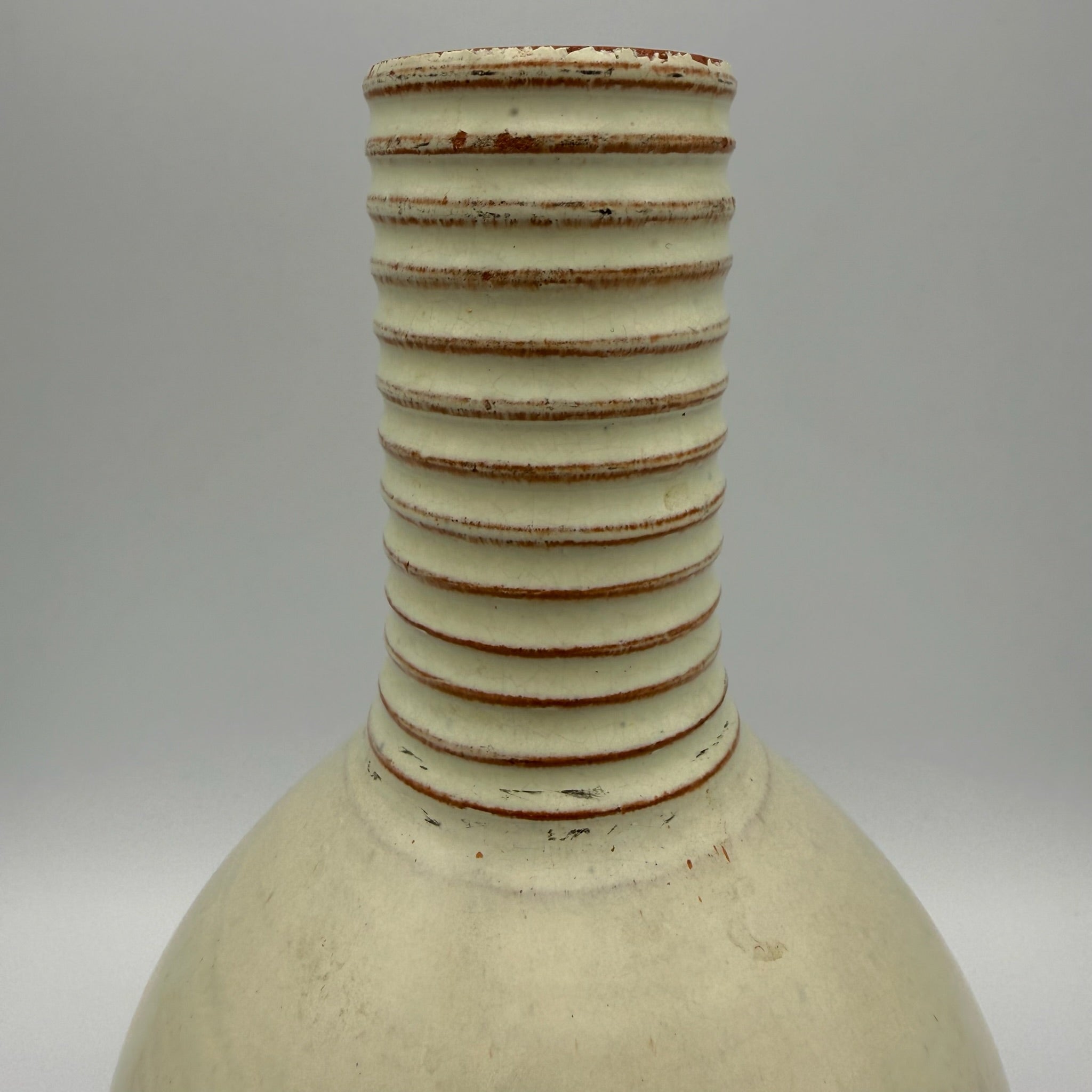 Jürgel Keramik Elstra Studio-Vase I Rillenhals Creme Braun I DDR Kunsthandwerk 1970er I Boho Vintage 19,3 cm Jürgel Keramik