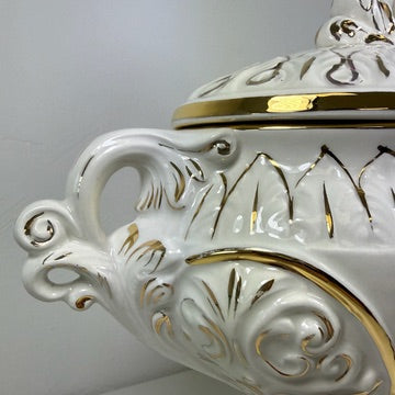 Prunkschale mit Deckel Keramus R. Capodimonte I Große Porzellan Terrine Handbemalt Gold I Italien um 1960 Keramos