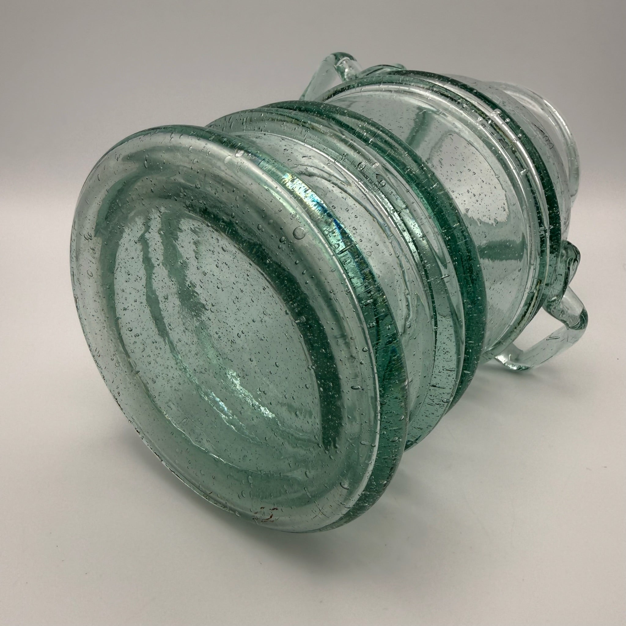 Schwere Vintage Glasvase mit 2 Henkeln I Mundgeblasen I Amphorenform Mid-Century Kunstglas I Makellos 21 cm Showroom Ansbach