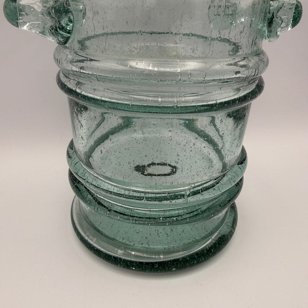 Schwere Vintage Glasvase mit 2 Henkeln I Mundgeblasen I Amphorenform Mid-Century Kunstglas I Makellos 21 cm Showroom Ansbach
