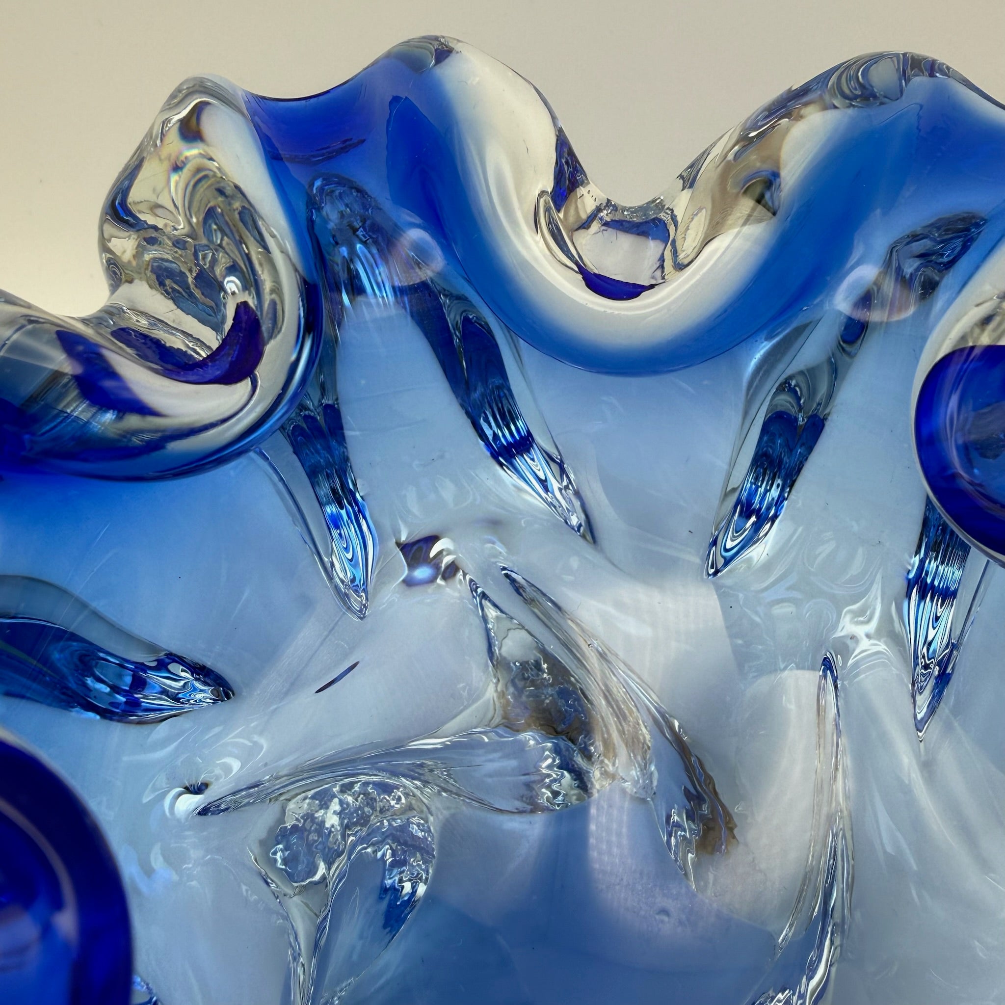 Vintage Murano Stil Glas Schale Blau Blütenform Sommerso Kunstglas 60er 70er Showroom Ansbach