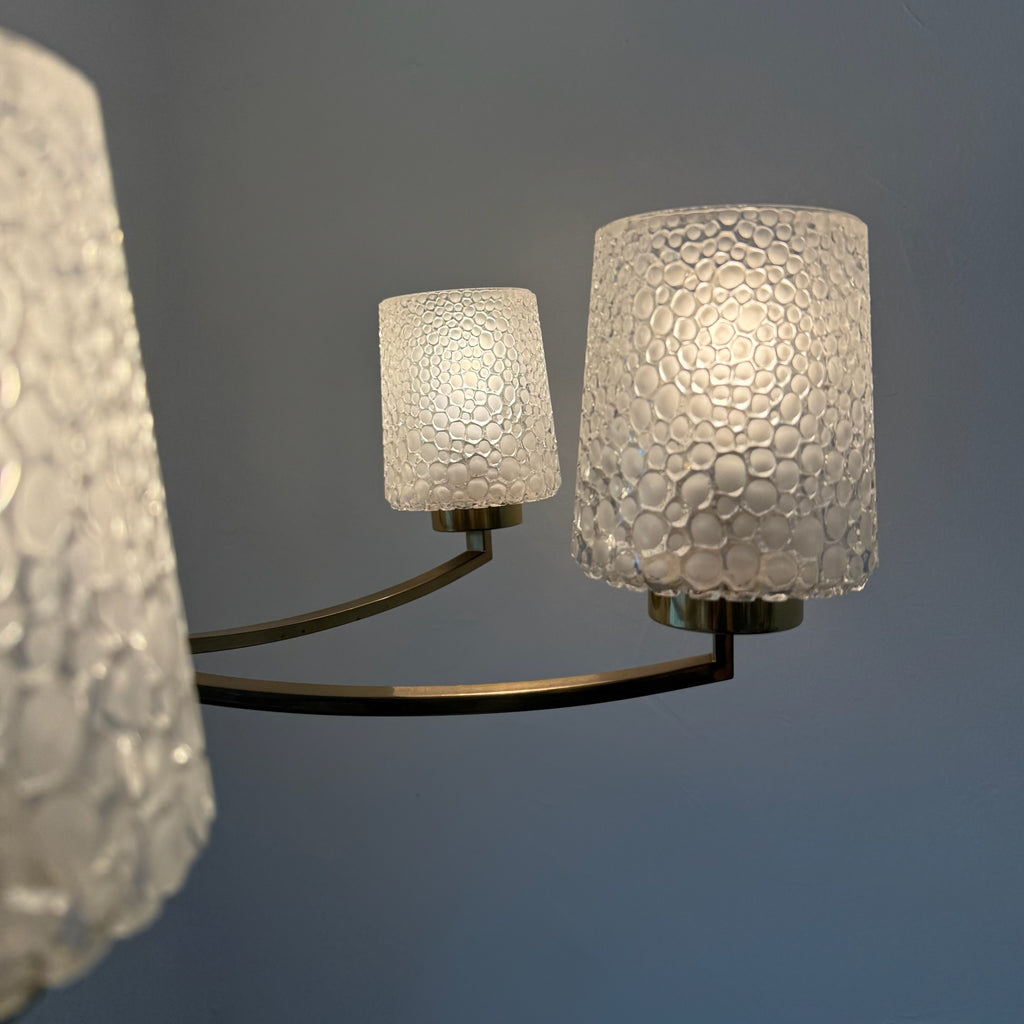 6-flammiger Mid-Century Messing Kronleuchter 1960er I Ikonische Bubble Glas Schirme I Satiniertes Noppenglas Deckenlampe 68 cm Showroom Ansbach