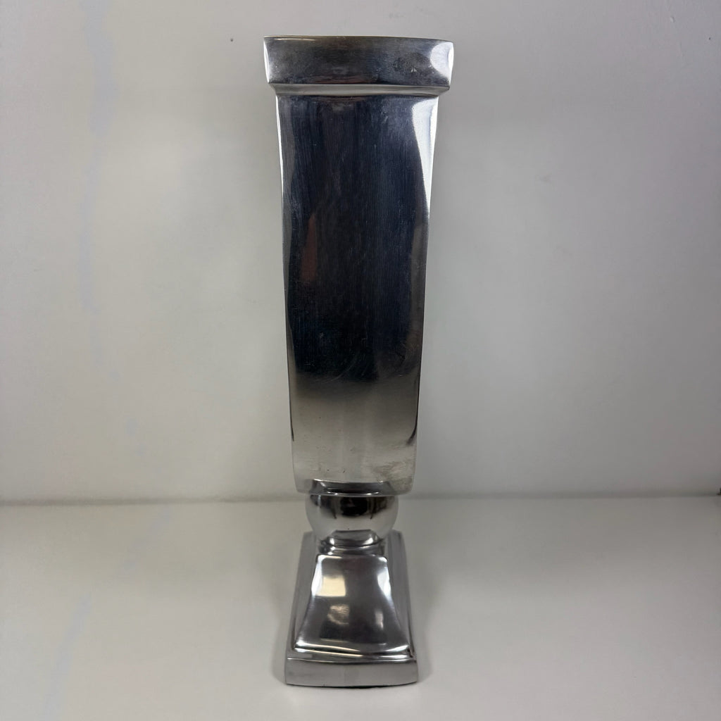 Loberon XL Aluminium Vase San José 37 cm I Massiver Aluminiumguss Silber Pokalvase I Modern Chateau Design Loberon