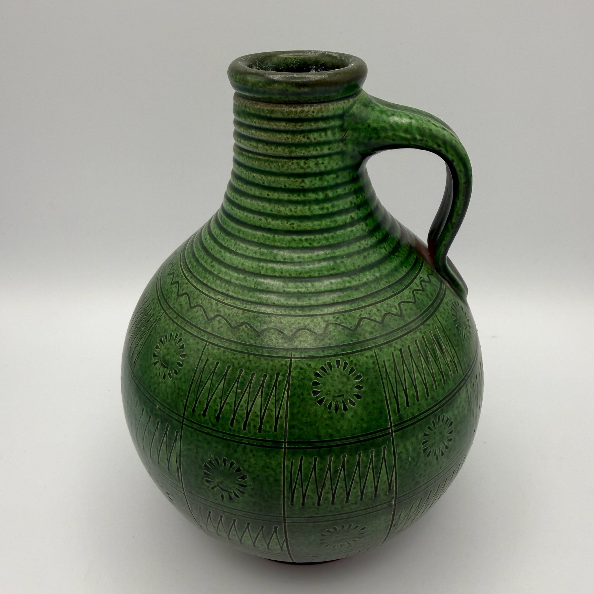 Wilhelm Kagel Garmisch I Studio Keramik Vase I Sgraffito Ritzdekor Grün I 50er Jahre I 17 cm Showroom Ansbach