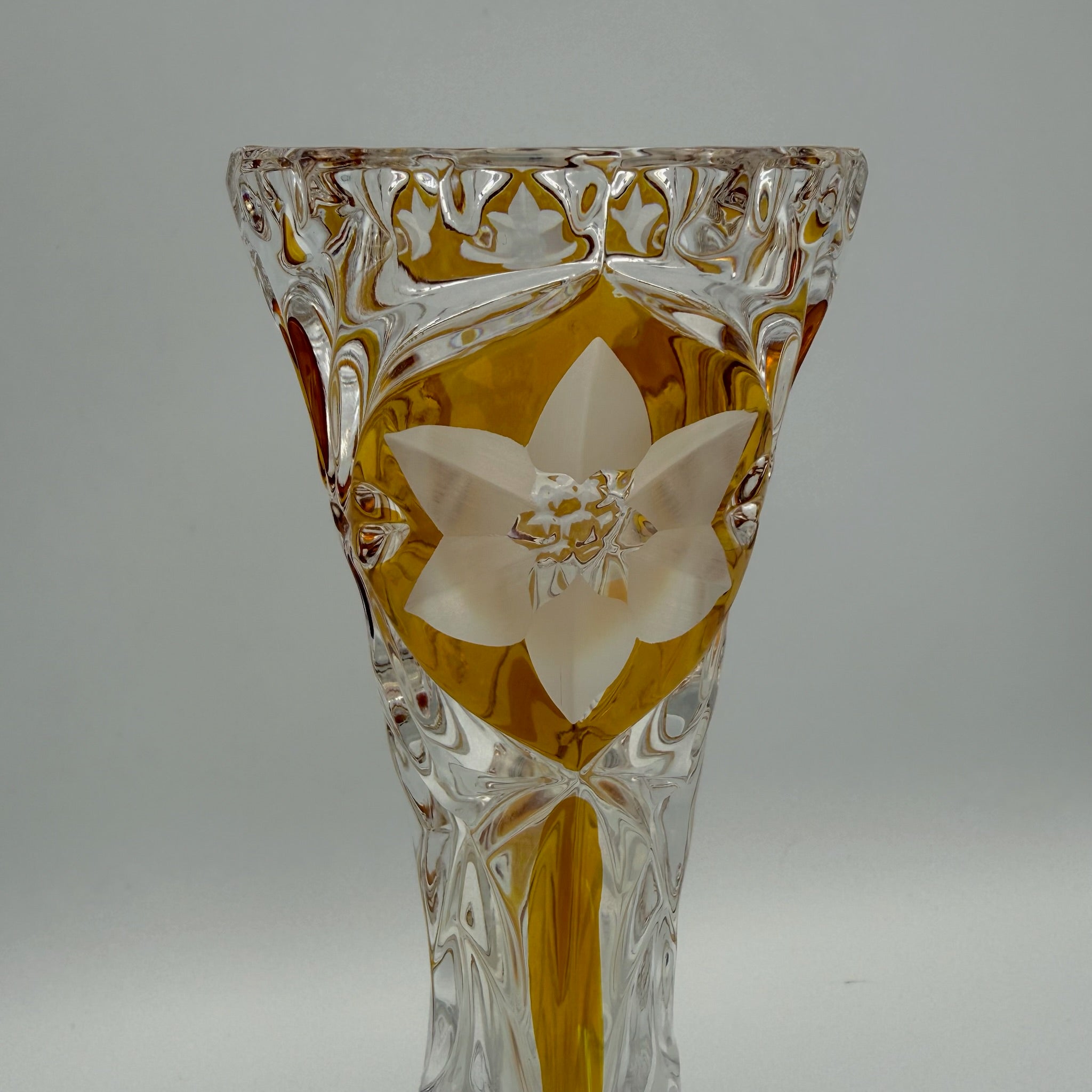 Vintage Kristall Vase Böhmen Bernstein Überfang Keilschliff Blume Medaillon edel Showroom Ansbach