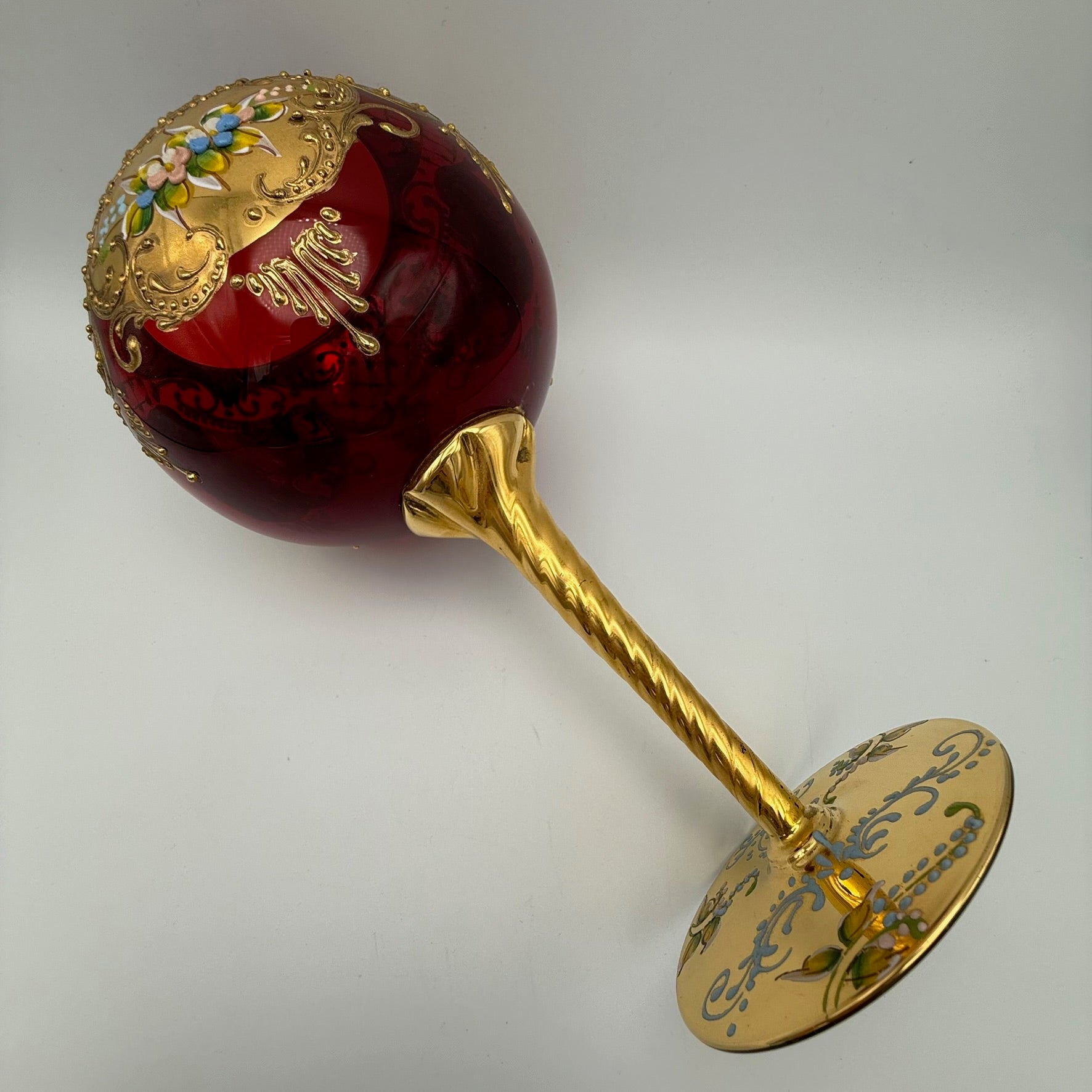 Großer Böhmischer Prunkpokal 23cm Rubinrot Goldstaffage Emaille Römer Showroom Ansbach