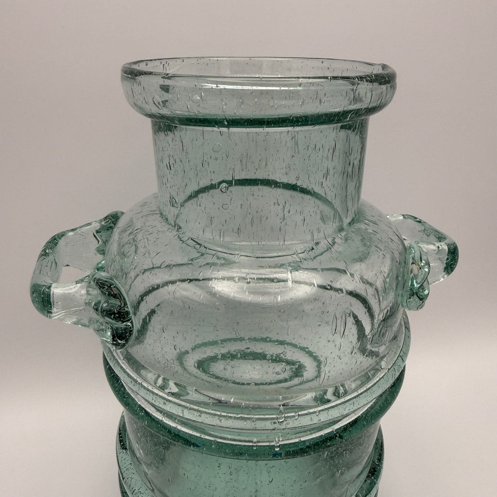 Schwere Vintage Glasvase mit 2 Henkeln I Mundgeblasen I Amphorenform Mid-Century Kunstglas I Makellos 21 cm Showroom Ansbach