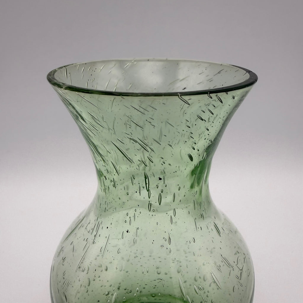 Kleine Vintage Bullicante Vase Grün I Blasenglas Solitärvase 1970er I Mid-Century Moosgrün Kunstglas 11,7 cm Showroom Ansbach