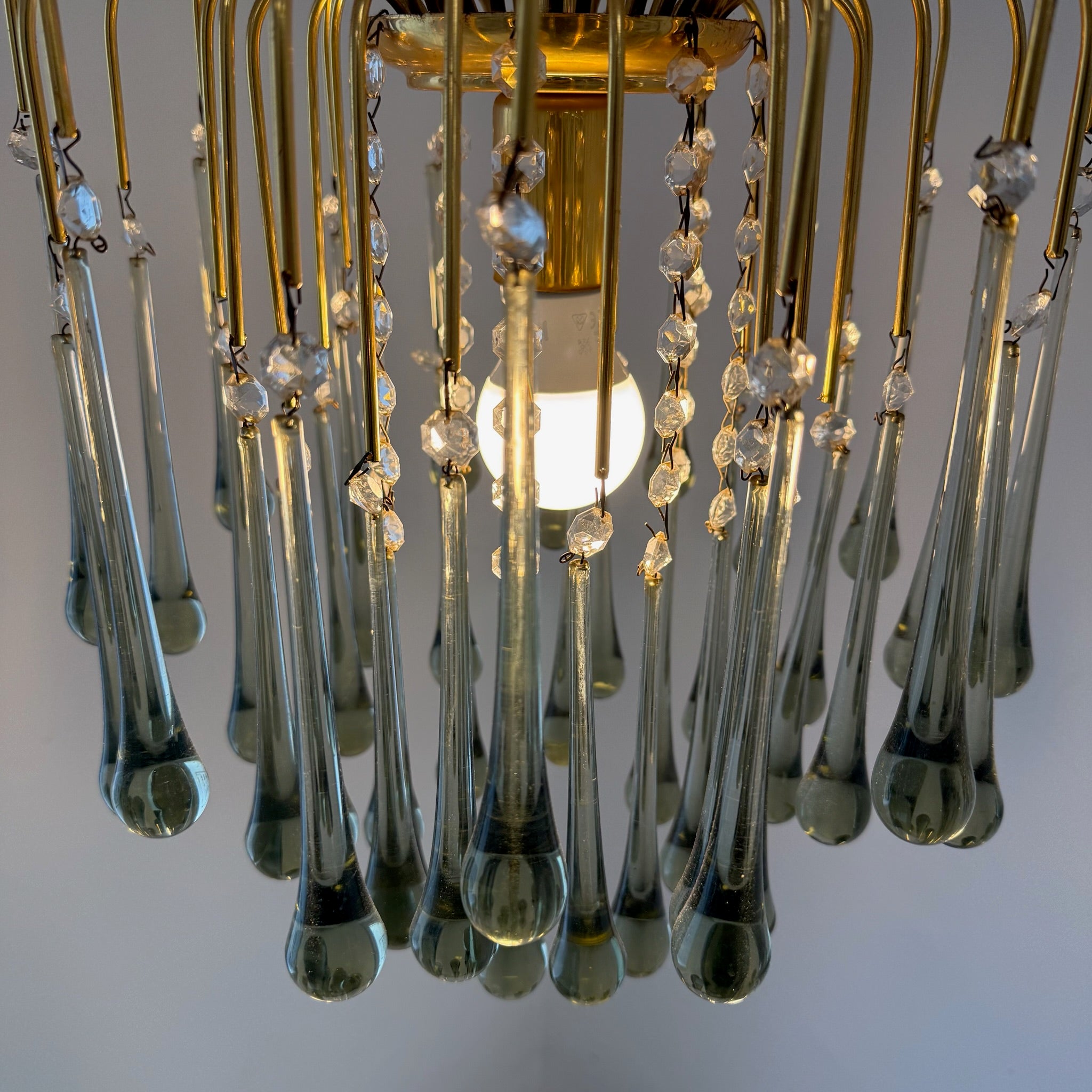 Kult Vistosi Murano XL Tropfenleuchte 1970er I 14 Karat Echtgold vergoldet I Rauchglas Grün-Grau Kaskaden-Kronleuchter 75 cm Murano