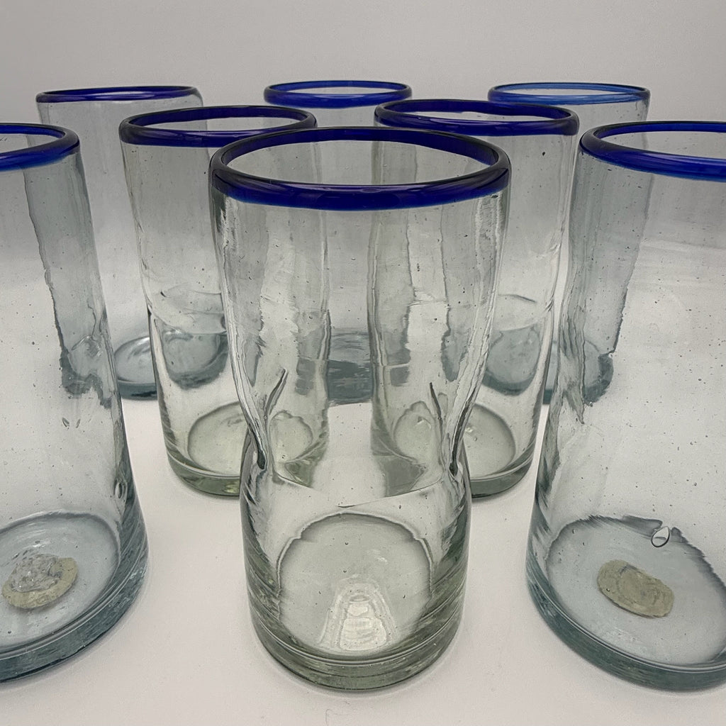 8er Set Vintage Wassergläser I Mundgeblasen Handarbeit I Blasen Glas Biot Stil I Blauer Rand I 1970er I 12,7 cm Showroom Ansbach