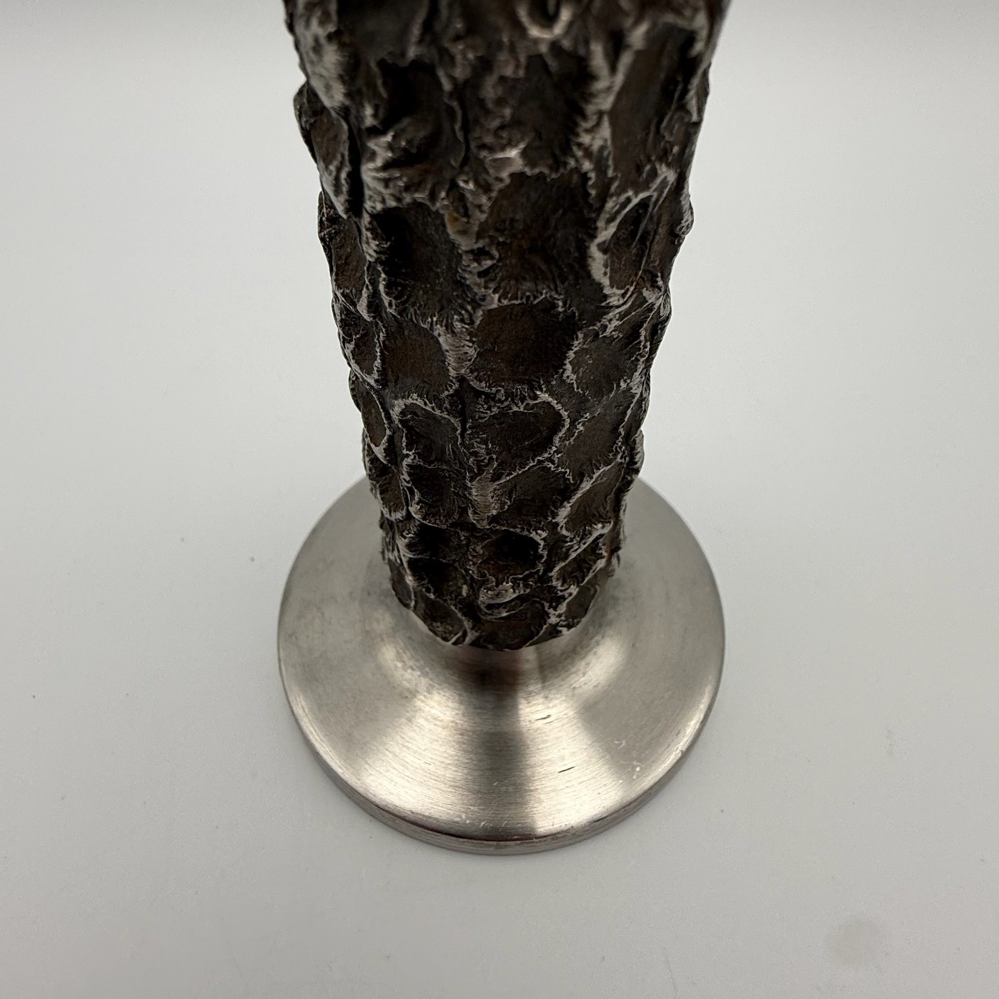 BMF Brutalist Solitär Vase I Rinden Struktur & Patina I Comet Stil 1970er I Space Age Metall Kunst I 22 cm BMF