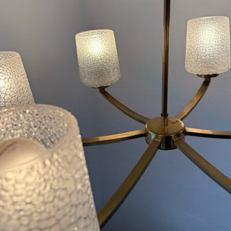 6-flammiger Mid-Century Messing Kronleuchter 1960er I Ikonische Bubble Glas Schirme I Satiniertes Noppenglas Deckenlampe 68 cm Showroom Ansbach
