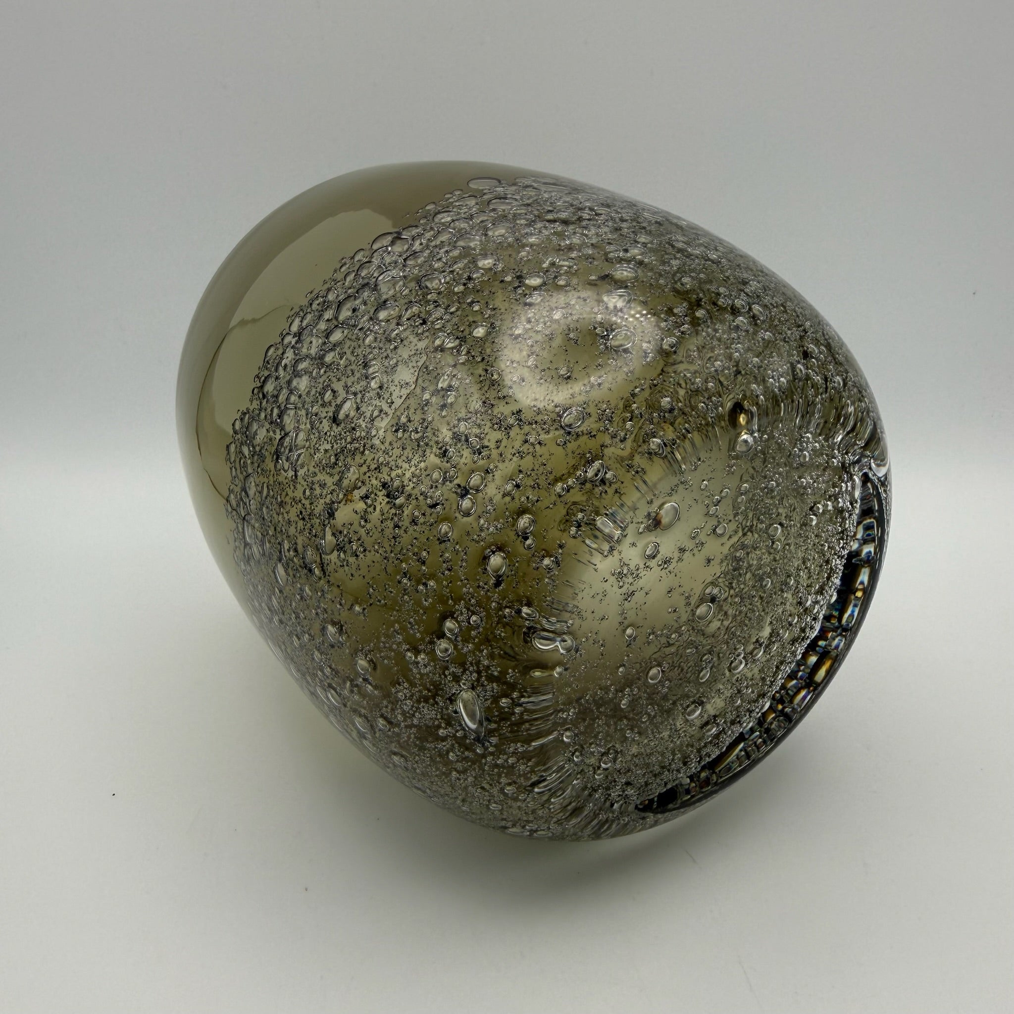 Schwere Kunstglas Vase 15 cm I Rauchglas mit dichten Lufteinschlüssen I Mid-Century Schaumglas Vintage Showroom Ansbach