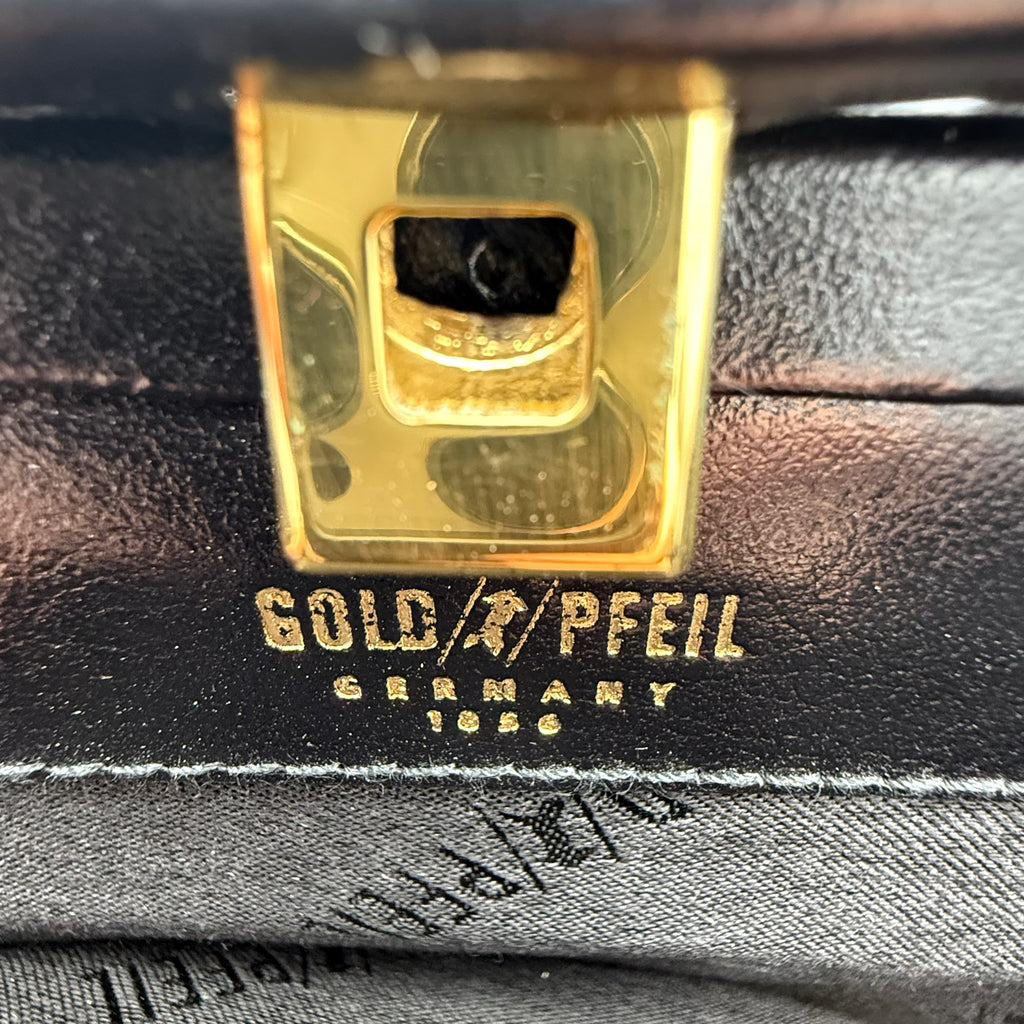 Goldpfeil Vintage Lederhandtasche I Black Boxcalf I Gold-Hardware I Mid-Century um 1960 I Mit Spiegel I 33 cm Gold Pfeil