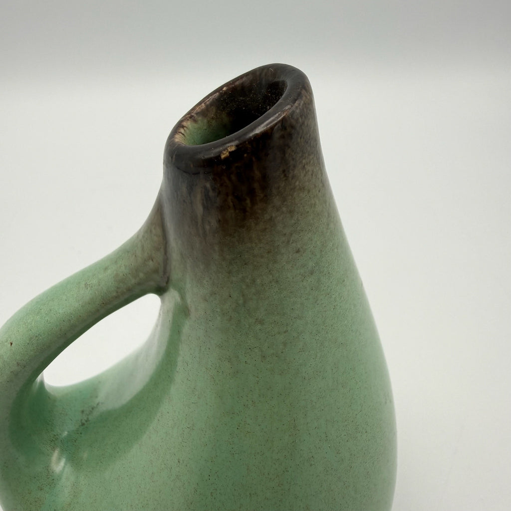 Mid-Century Henkelvase I Mintgrün & Braun I Organische Krugvase I West Germany 1950er 1960er I 10,5 cm Showroom Ansbach