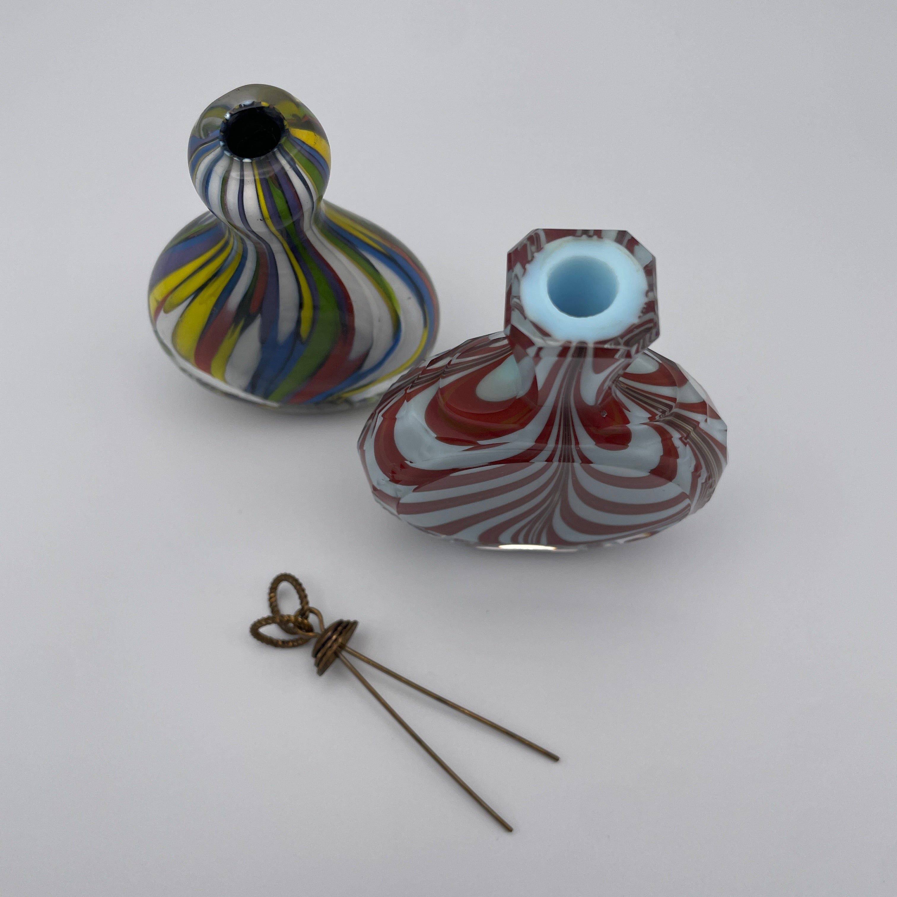 Glasflakon Parfuemflakon 2er Set Murano Stil Bunt Rot Weiss Vintage 1970 Murano