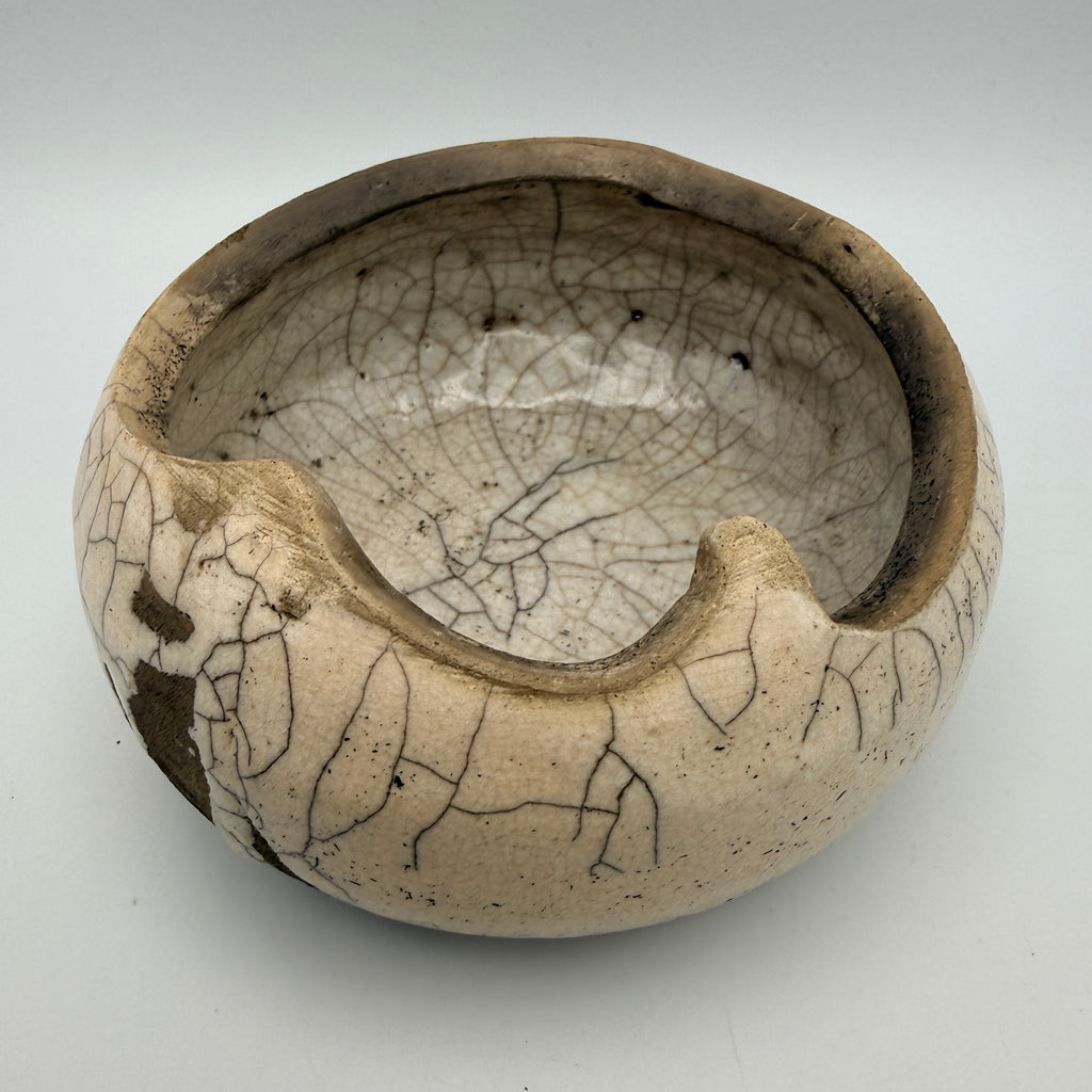 Studiokeramik Schale mit Deckel Ursula Fattorini-Daglio Thun I Raku Keramik Ursula Frattorini-Daglio