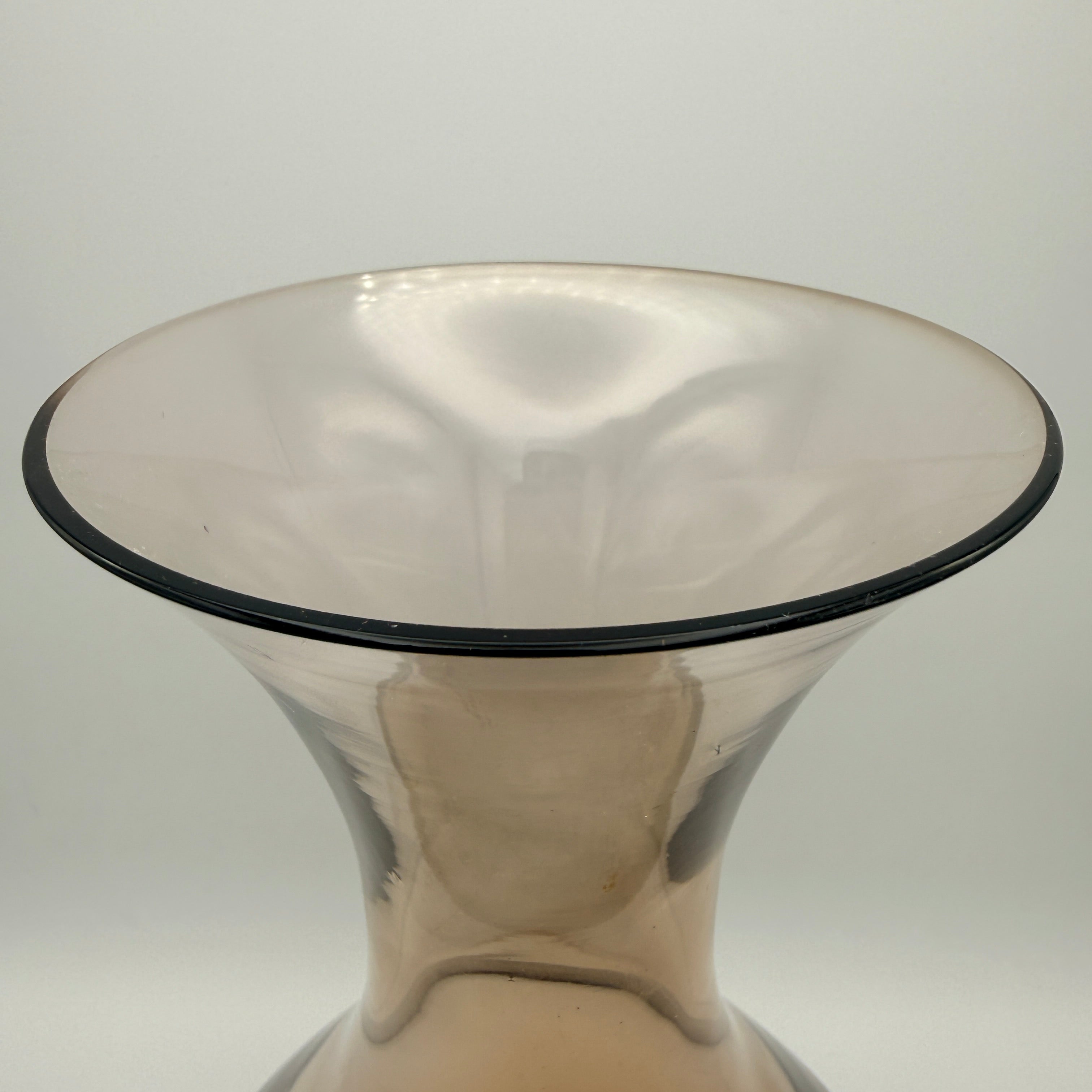 Friedrich Kristall Glas Vase Rauchglas mit Lufteinschlüssen Friedrich
