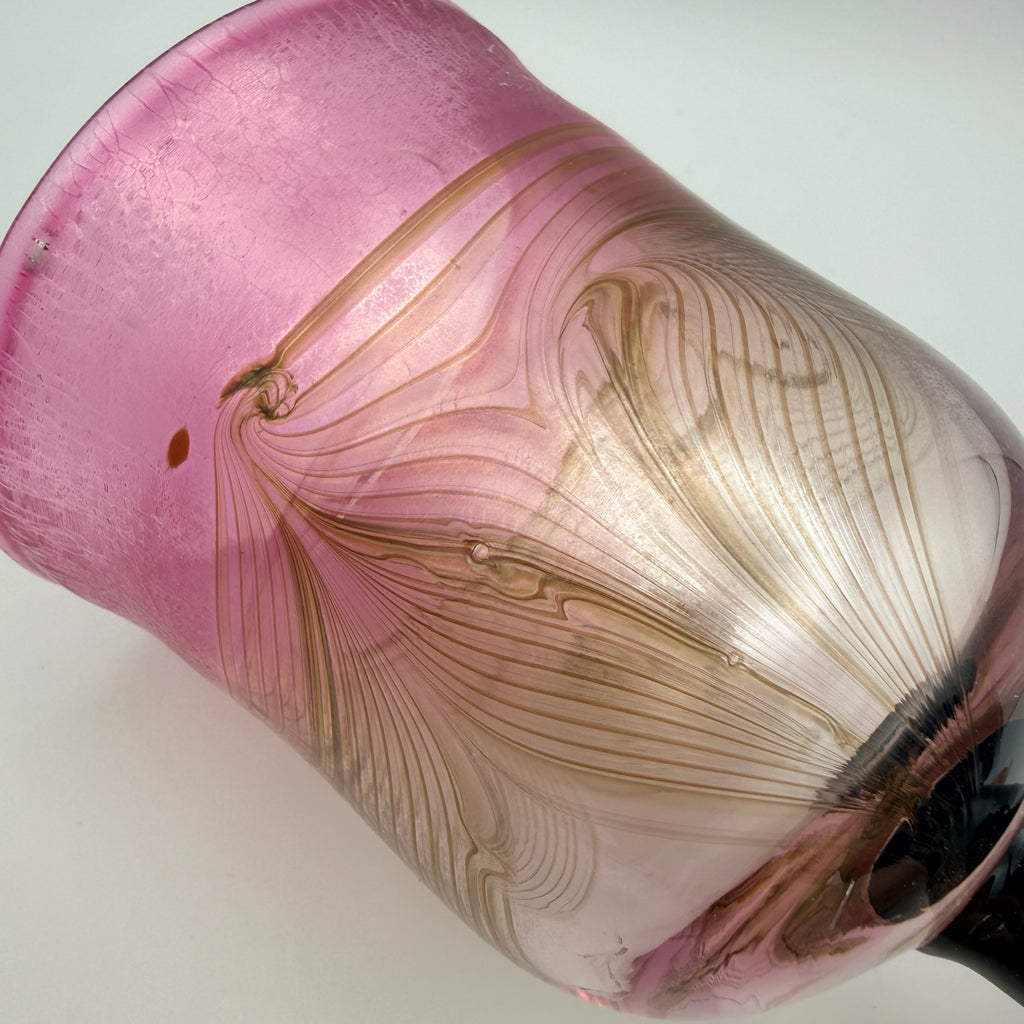 Eisch Studioglas Kelchglas signiert 1981 I Prunkglas Amethyst Federdekor Glashütte Eisch