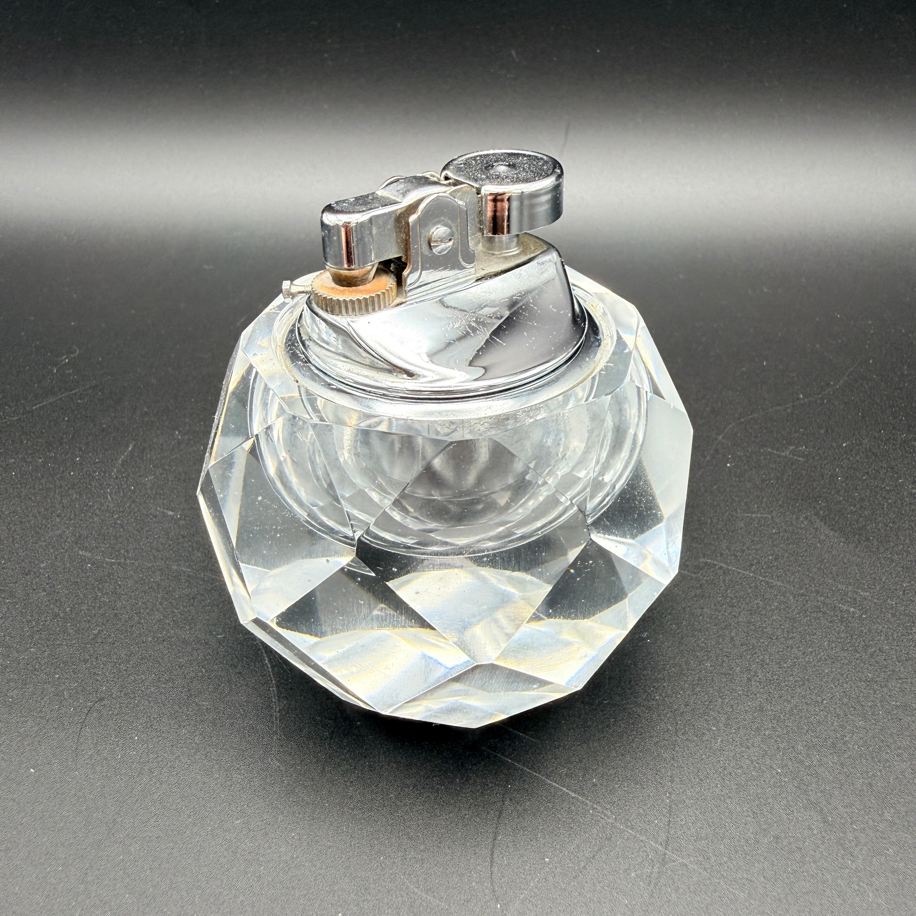 Vintage Uranglas Tischfeuerzeug Japan facettiert UV Glas 458g 70er Showroom Ansbach