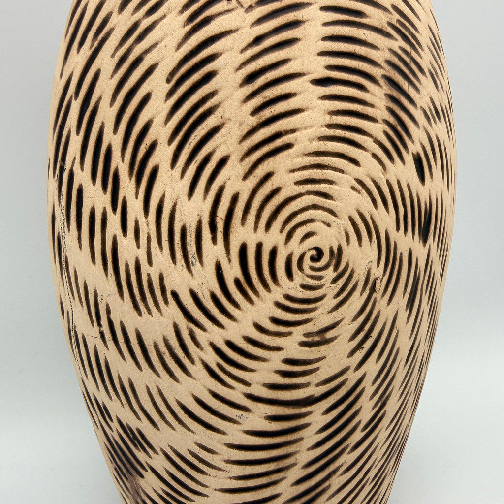 Moderne Kunstkeramik Vase Beige Braun I Spiraldekor Organisch Vintage 1980 Showroom Ansbach