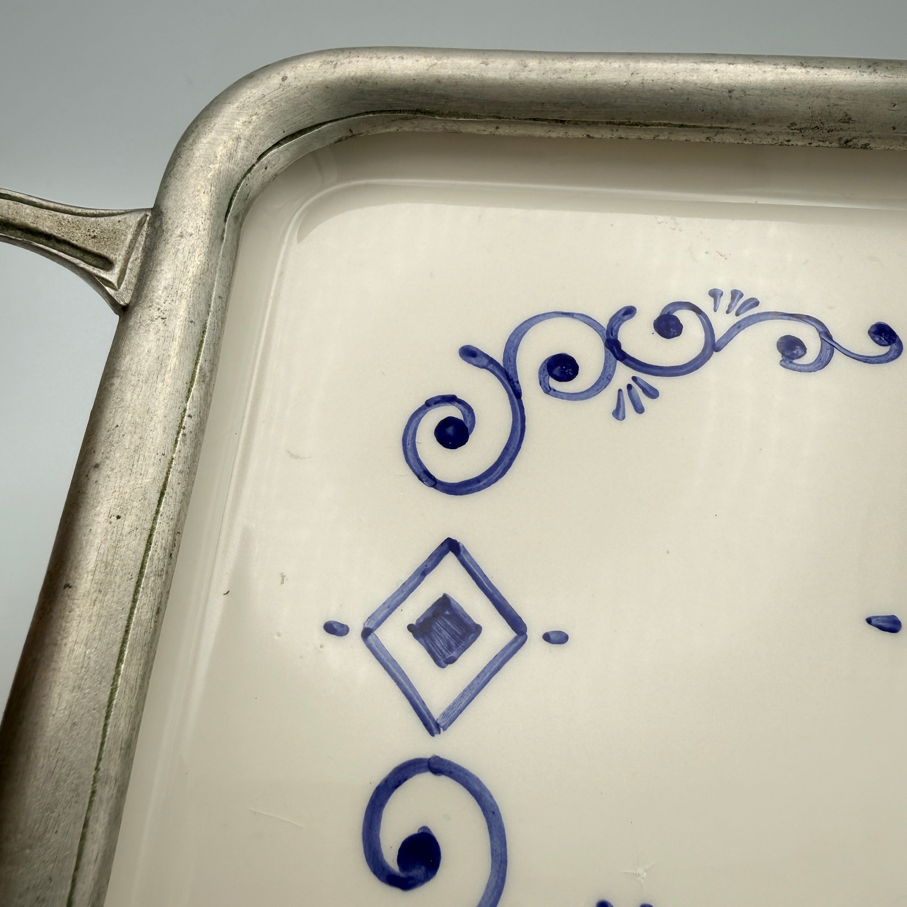 Italienisches Keramik Tablett Blau Weiss Handbemalt Metall Griff Vintage 1980 Showroom Ansbach