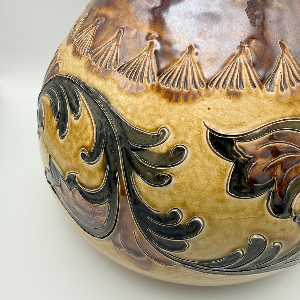 Grosser Keramik Krug Henkelkrug 24,5cm Relief Handarbeit Landhaus Vintage 1980 Showroom Ansbach