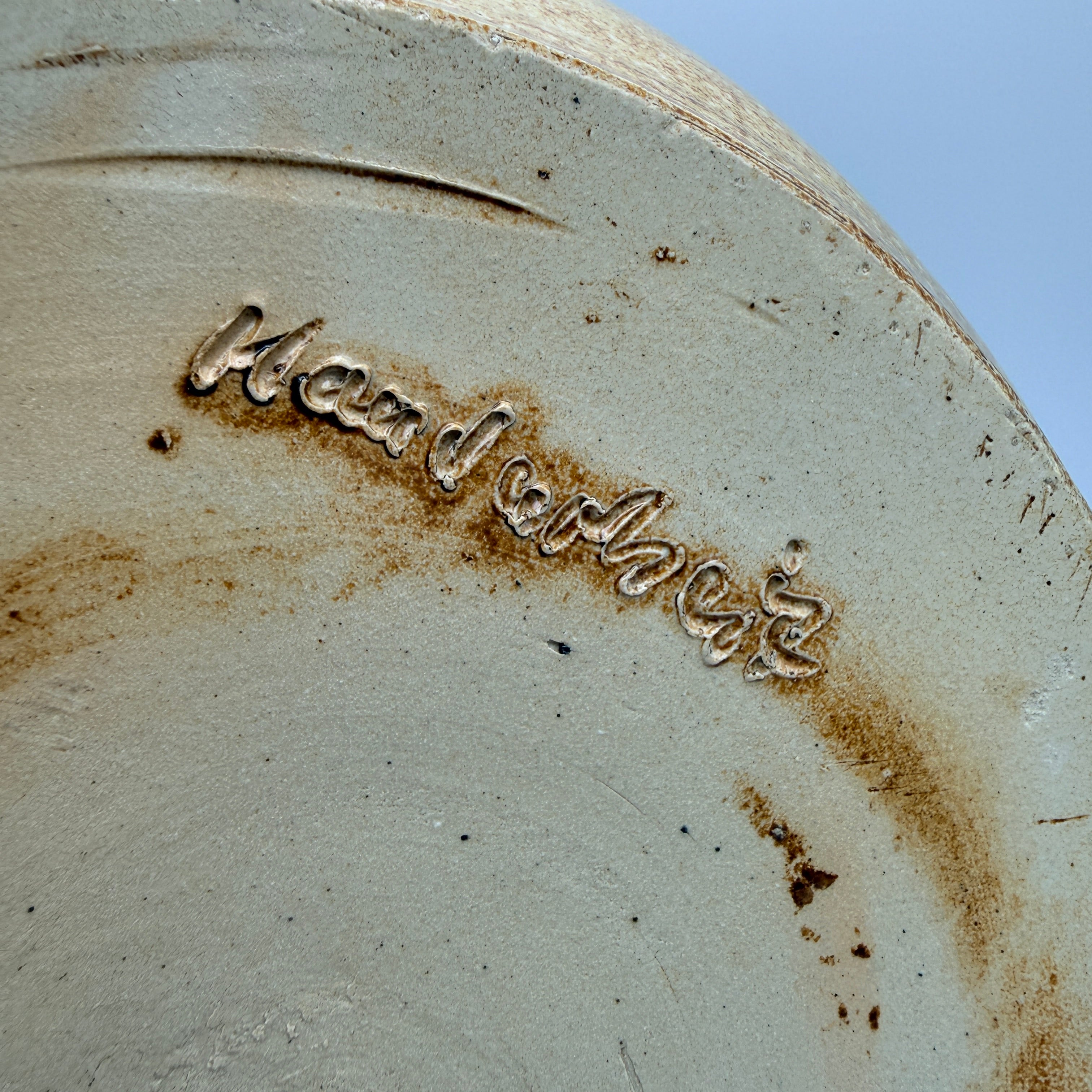 Grosser Keramik Krug Henkelkrug 24,5cm Relief Handarbeit Landhaus Vintage 1980 Showroom Ansbach