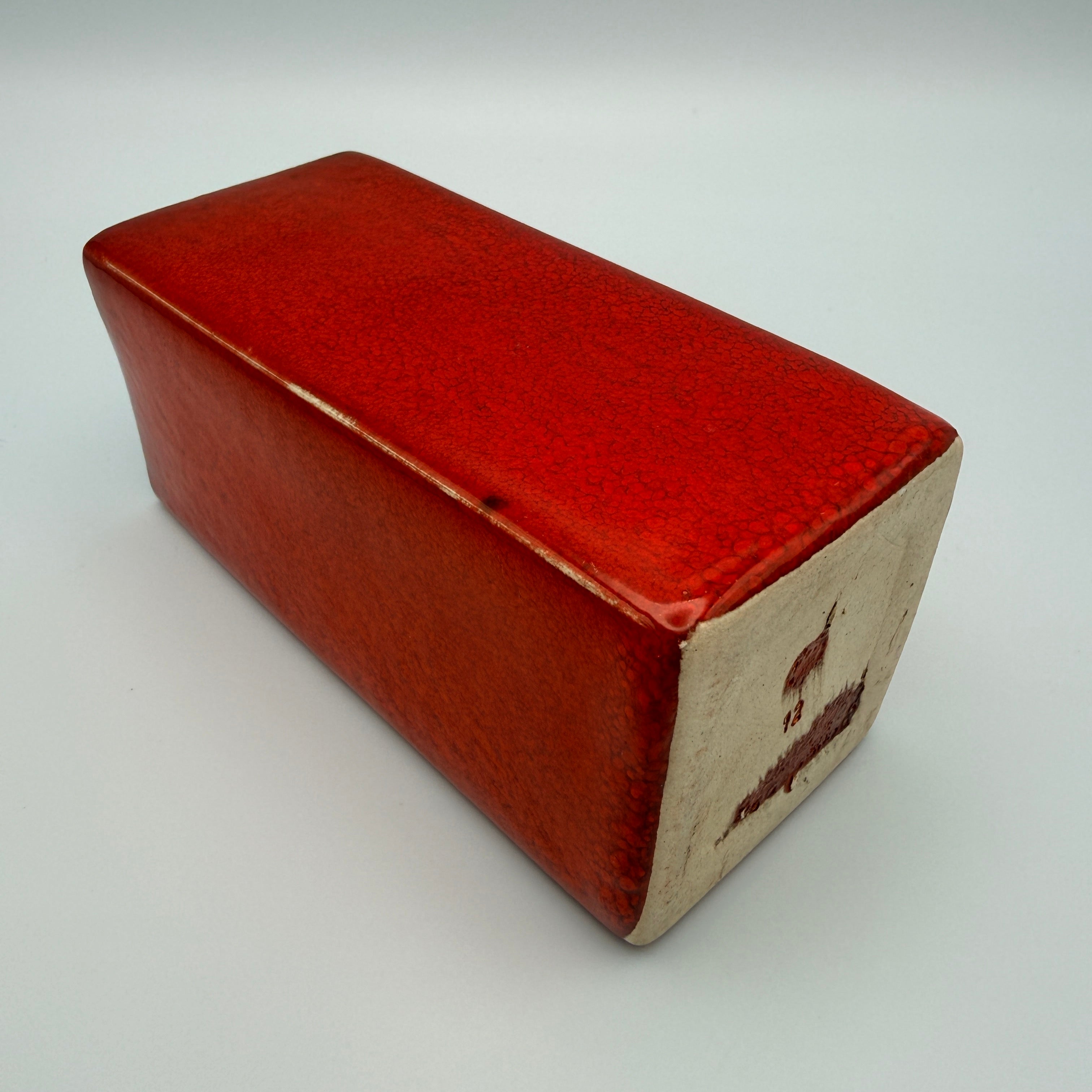 Mid Century Keramikvase Rot Rechteckig ca. 1960er–1970er Jahre Showroom Ansbach