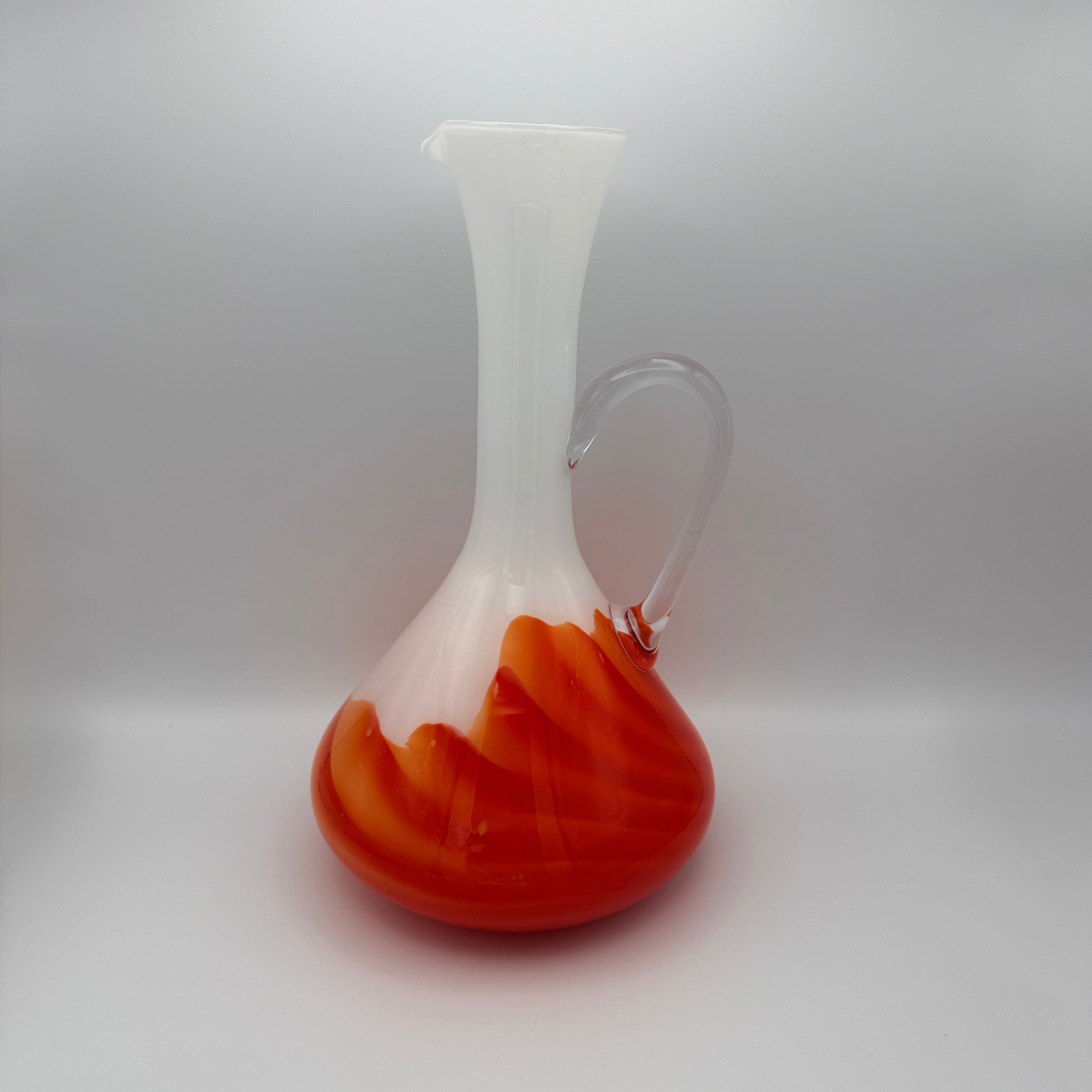 V.B. Opaline Florence Glaskaraffe Orange Weiß Empoli Italien 1970er Vetreria Barbieri