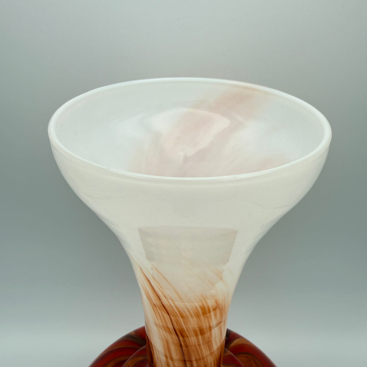 V.B. Opaline Florence Kunstglasvase, Italien, 1960er–1970er Jahre Vetreria Barbieri