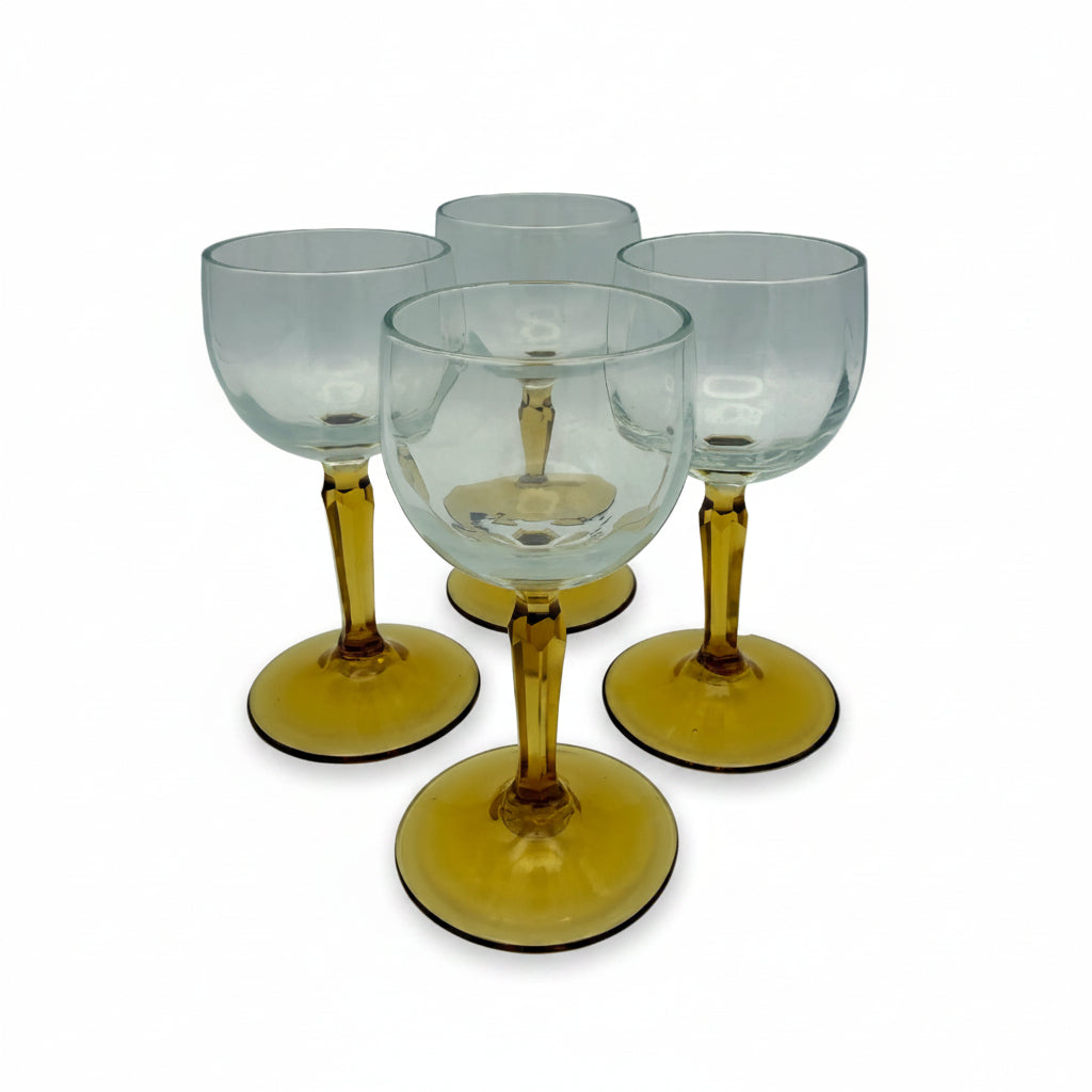 4 Likörgläser mit bernsteinfarbenem Stiel und Fuß – Art déco, ca. 1950er-Jahre Showroom Ansbach