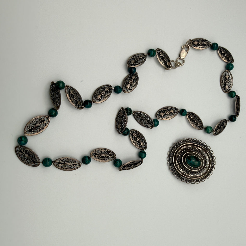 Vintage 925 Silber Schmuckset Kette Brosche Anhänger grüne Steine 1970er–1980er Showroom Ansbach