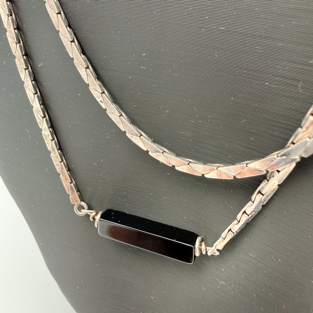 Lange 925er Silberkette mit schwarzem Onyx – Vintage, vermutlich 1980er/1990er Jahre Showroom Ansbach