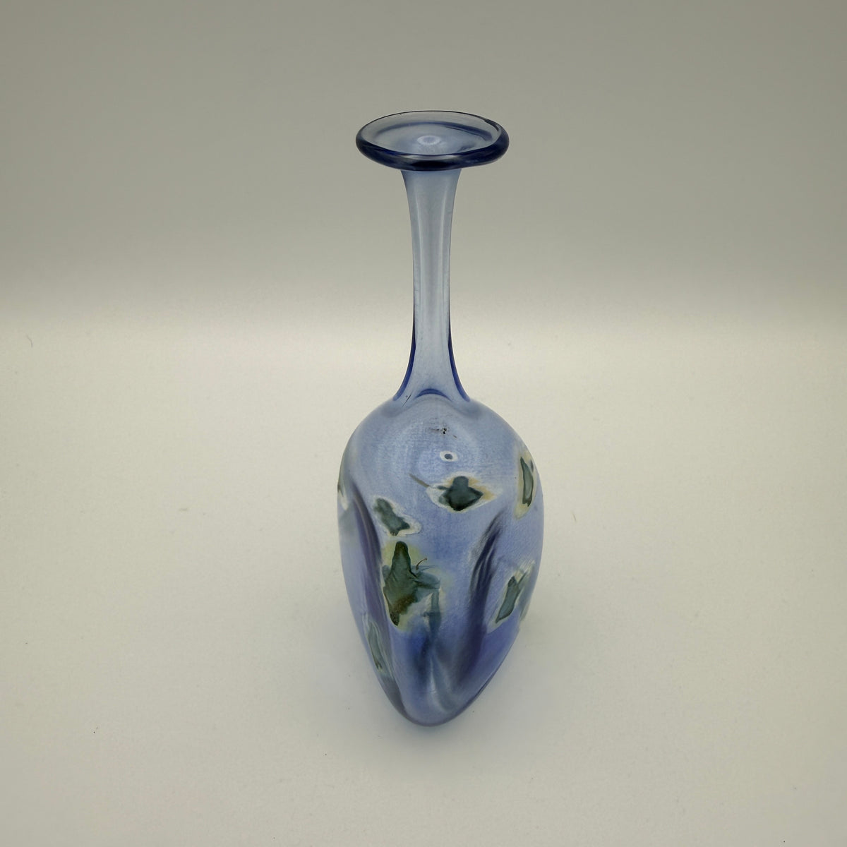 Studioglas Vase signiert Schmid JS/IS 94 blau-grün 1994 Showroom Ansbach